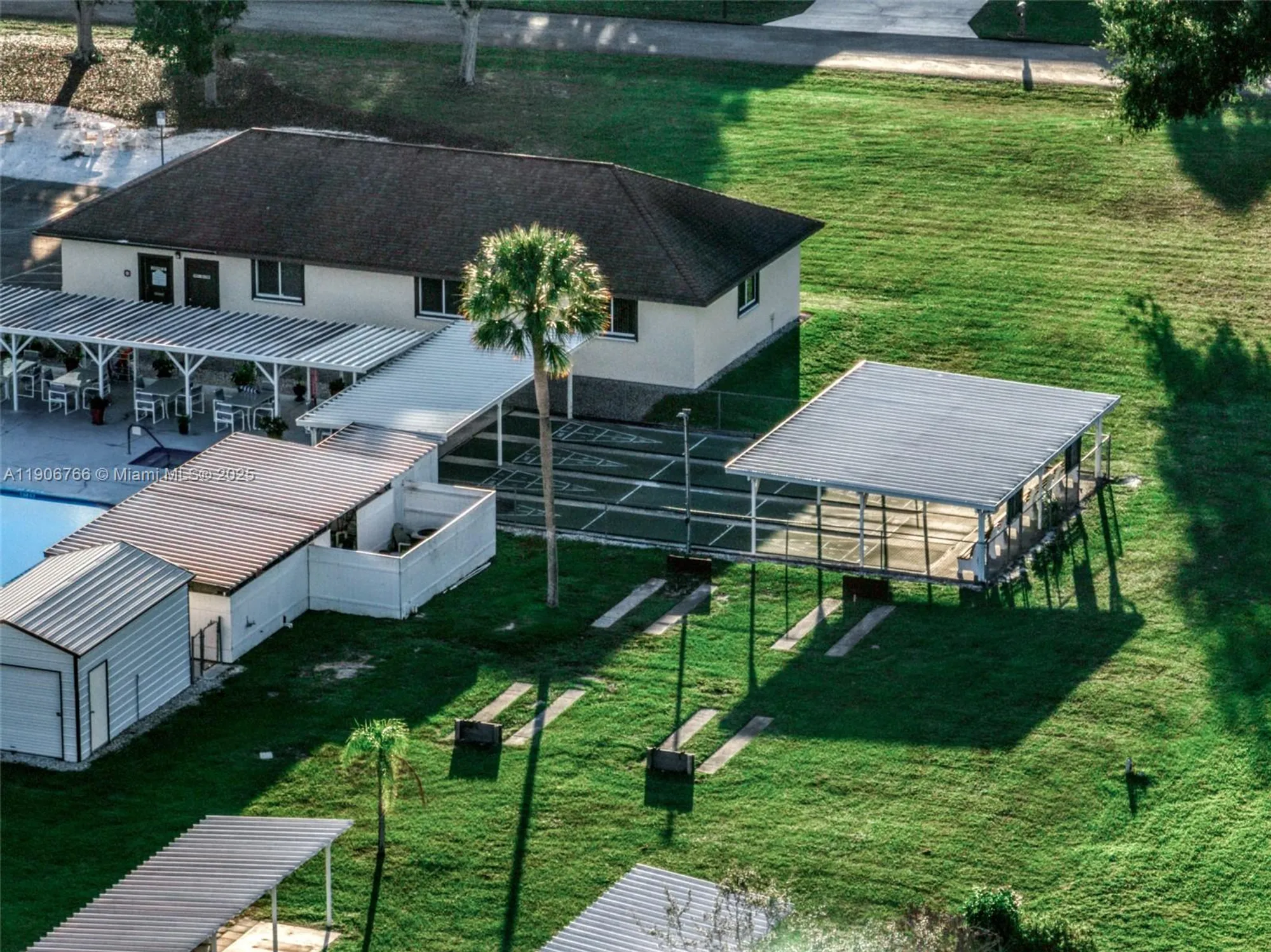 Property Slideshow image 40 of 49 | 55 jasmine st, Lake Placid, FL, 33852