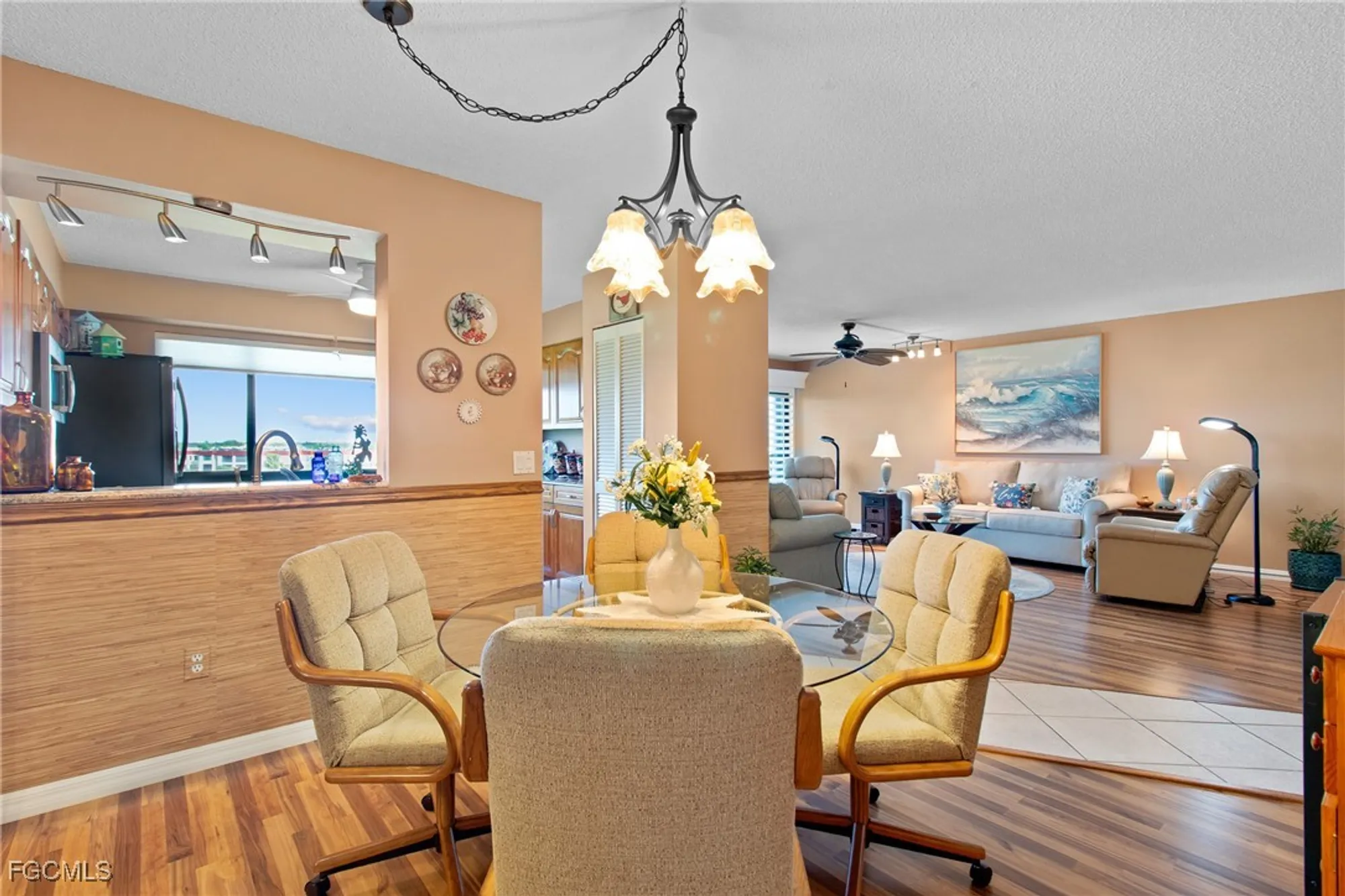 Property Slideshow image 15 of 50 | 7406 lake breeze dr 615, Fort Myers, FL, 33907