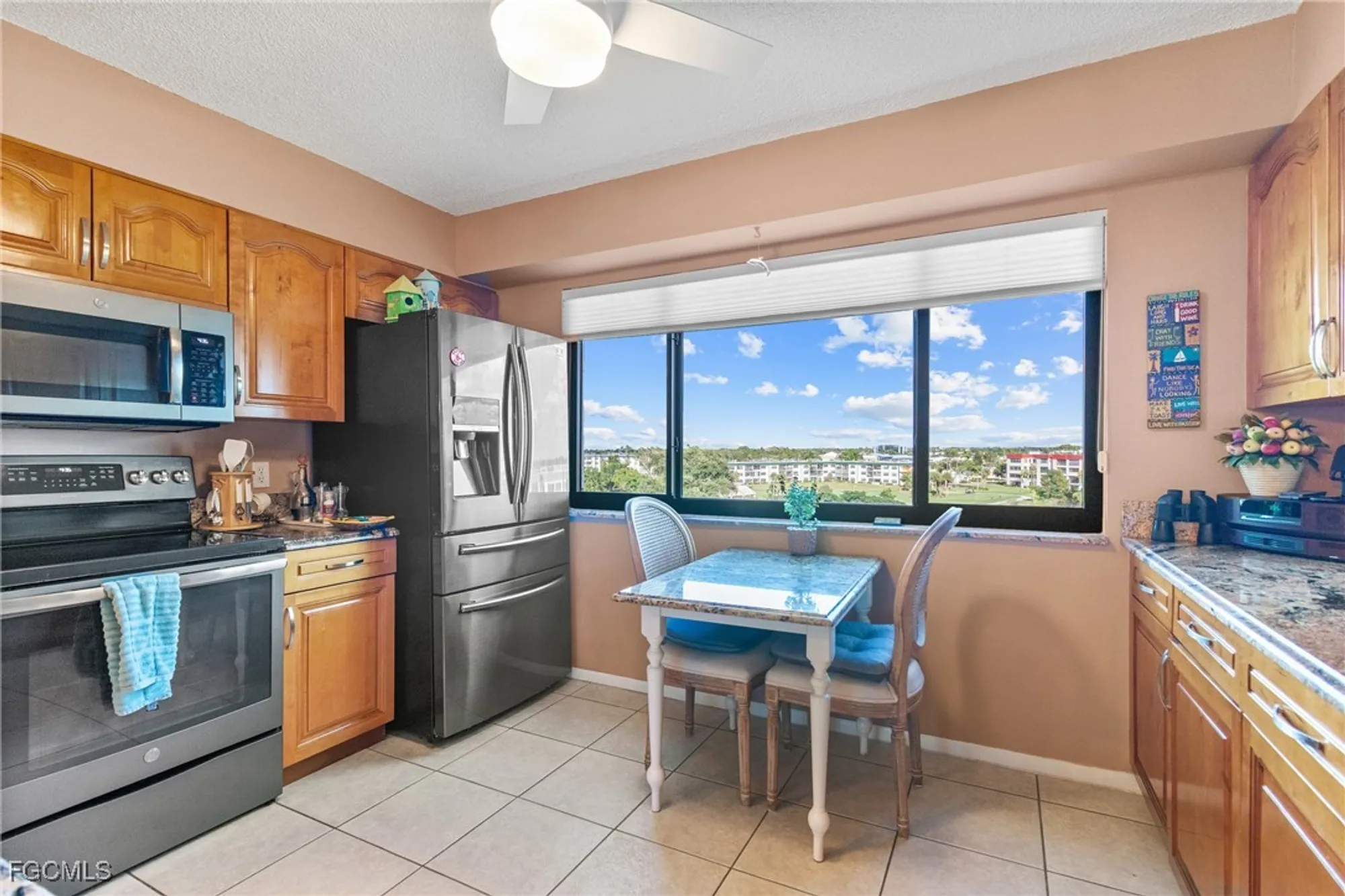 Property Slideshow image 16 of 50 | 7406 lake breeze dr 615, Fort Myers, FL, 33907