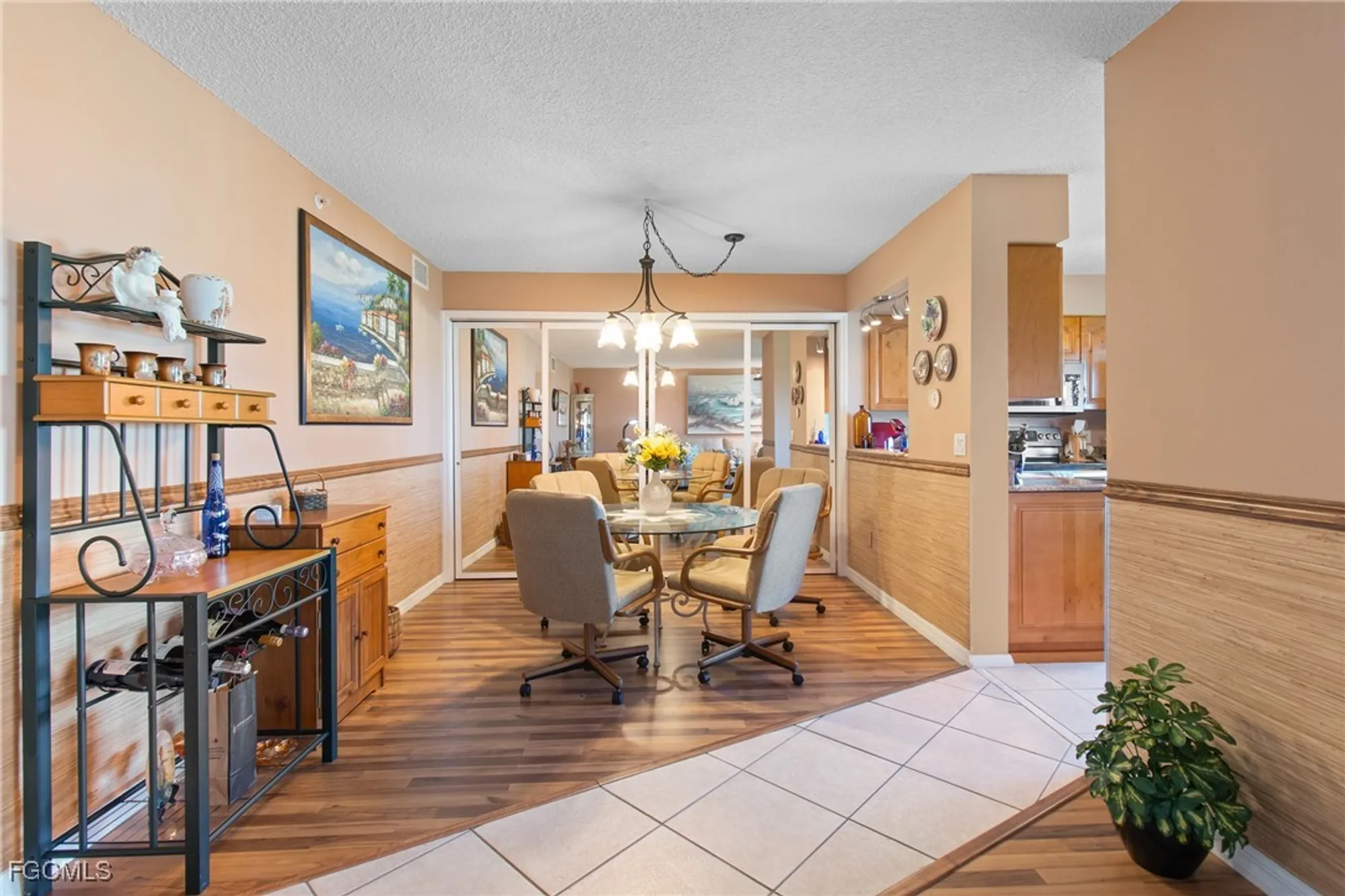 Property Slideshow image 11 of 50 | 7406 lake breeze dr 615, Fort Myers, FL, 33907