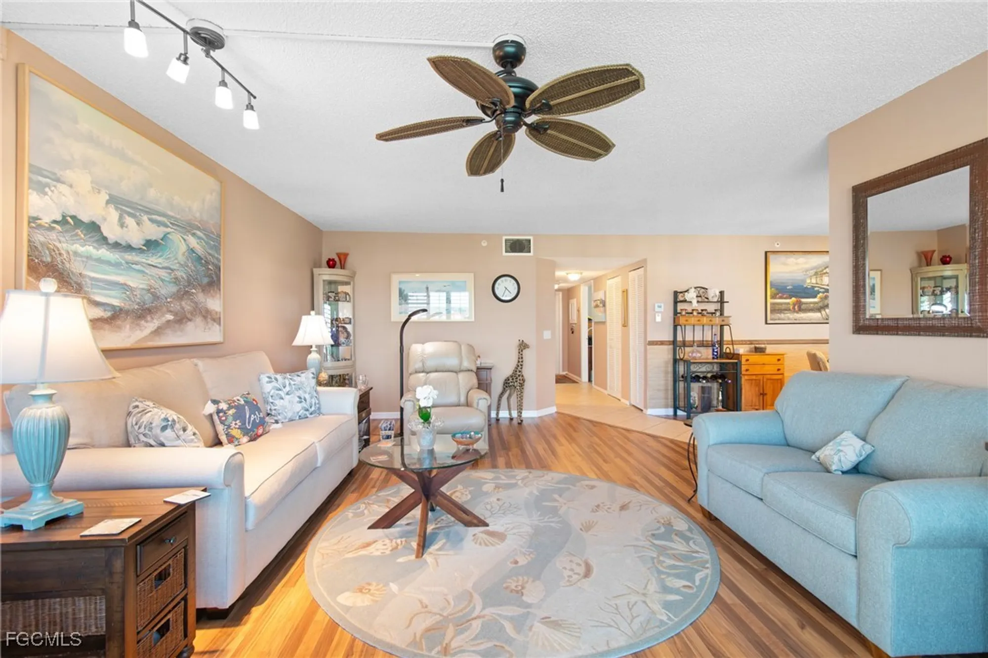 Property Slideshow image 12 of 50 | 7406 lake breeze dr 615, Fort Myers, FL, 33907