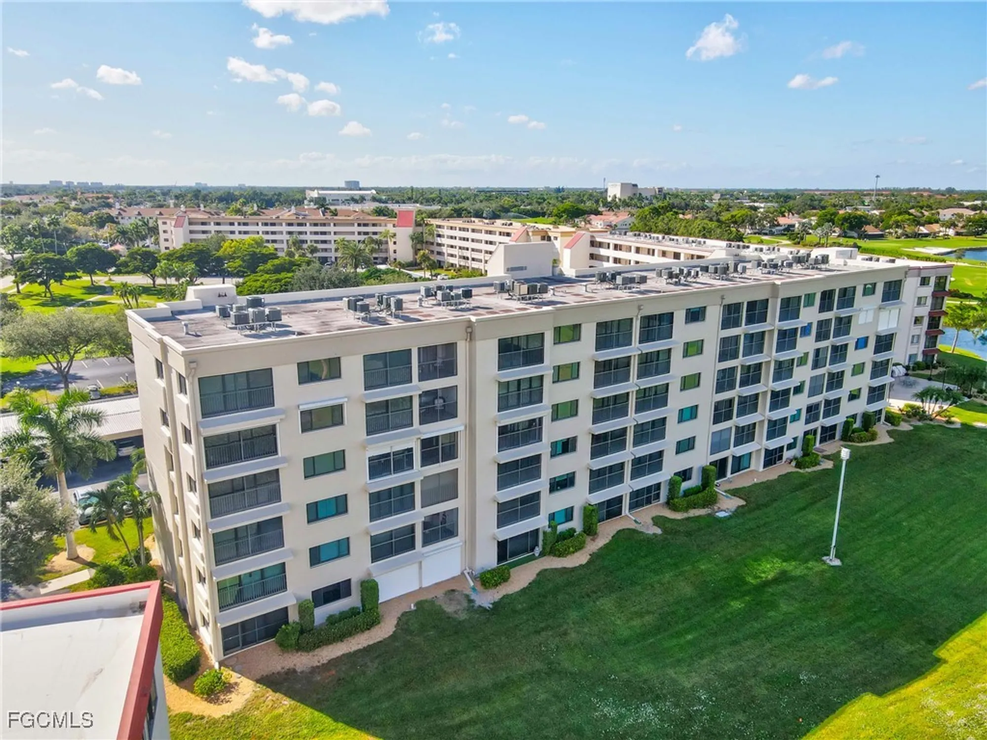 Property Slideshow image 35 of 50 | 7406 lake breeze dr 615, Fort Myers, FL, 33907