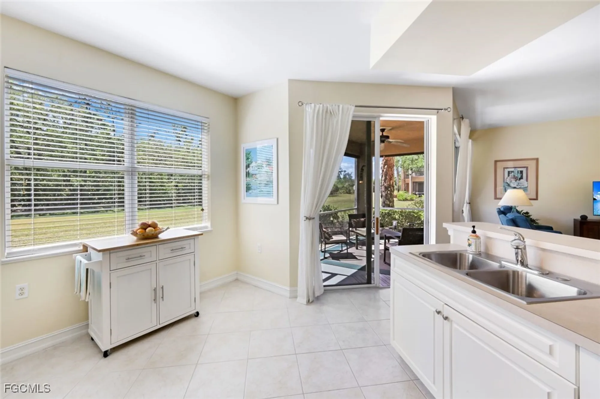 Property Slideshow image 13 of 36 | 10530 amiata way 105, Fort Myers, FL, 33913