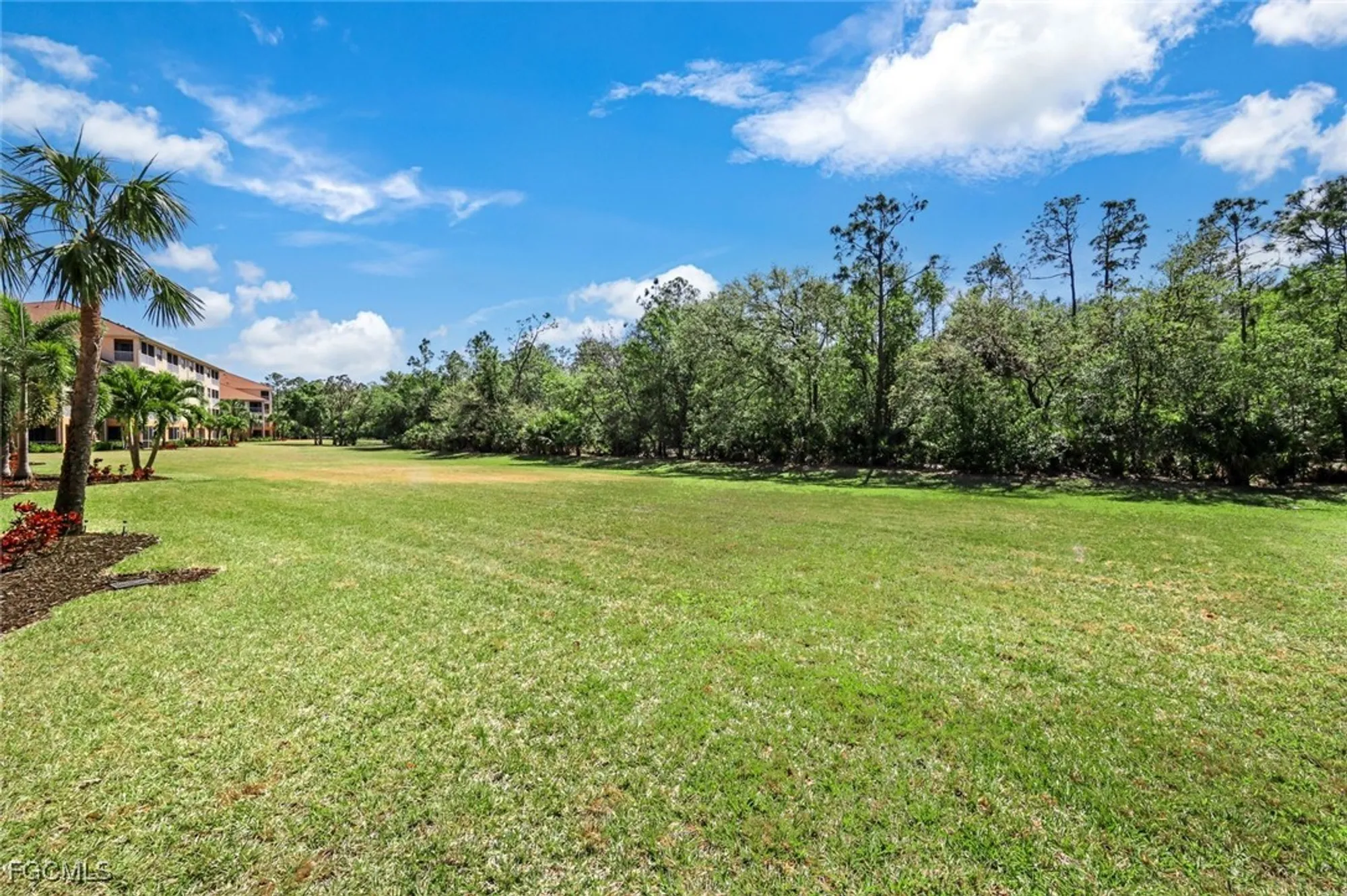 Property Slideshow image 28 of 36 | 10530 amiata way 105, Fort Myers, FL, 33913