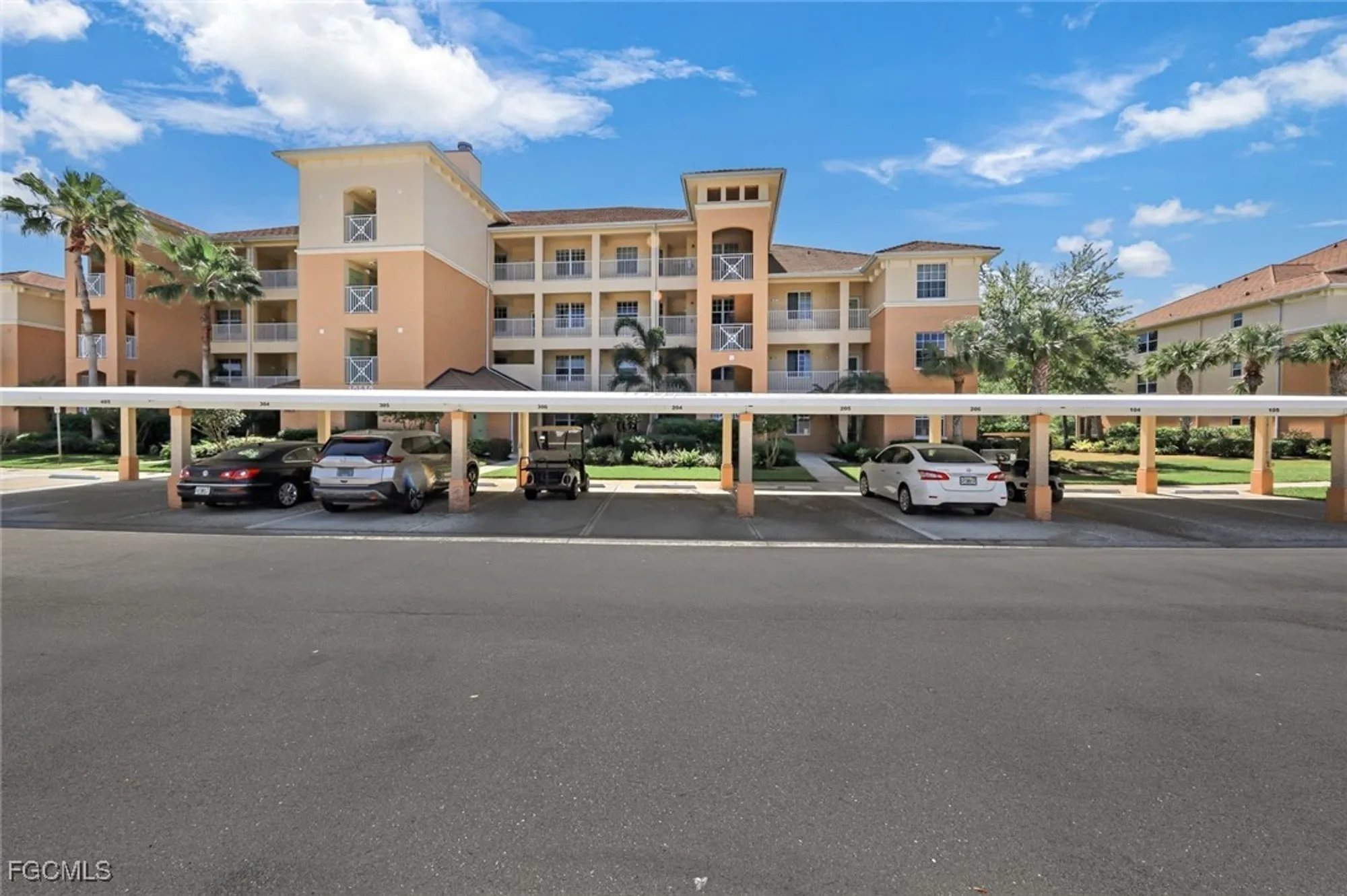 Property Slideshow image 30 of 36 | 10530 amiata way 105, Fort Myers, FL, 33913