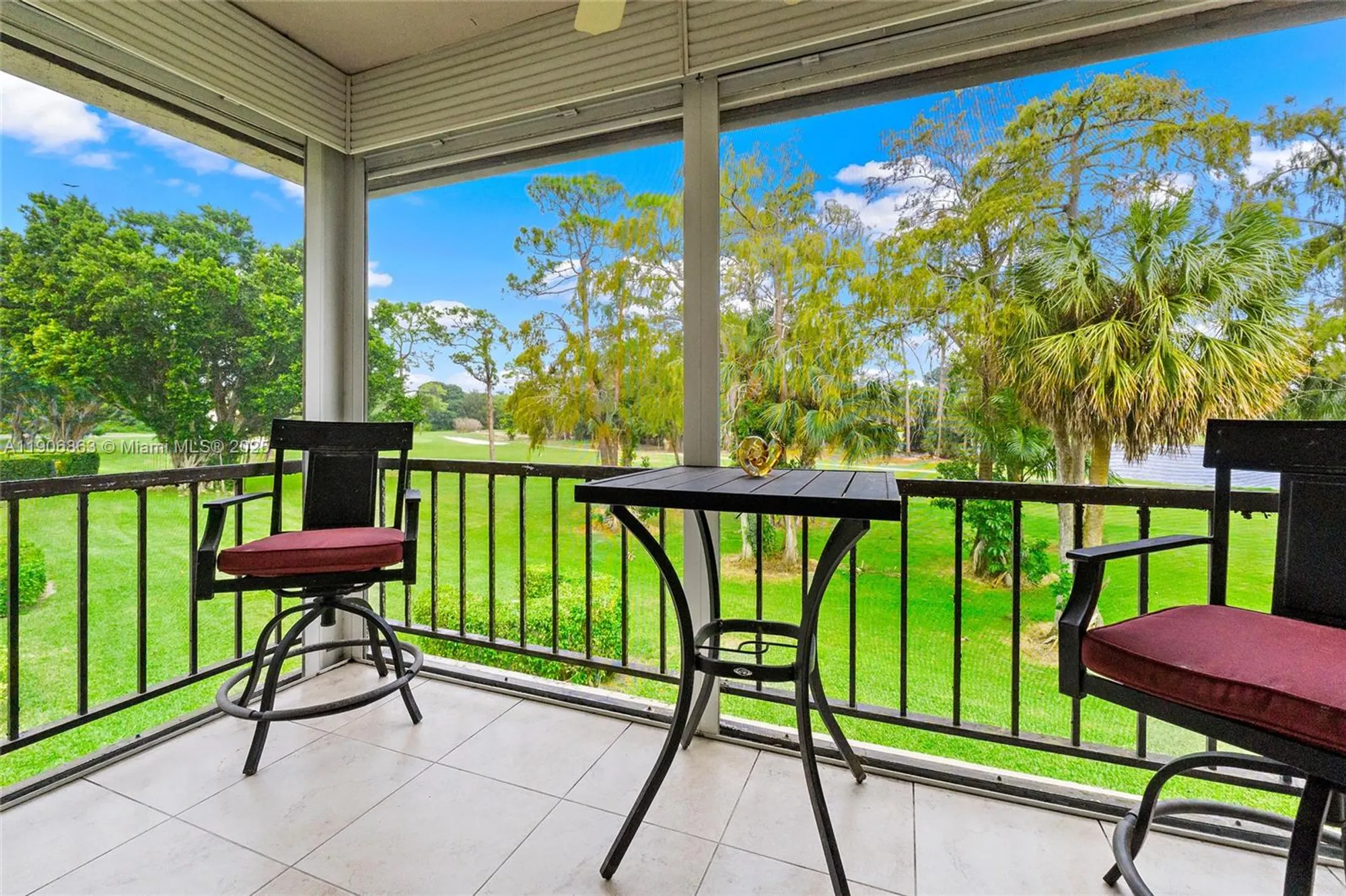 Property Slideshow image 14 of 40 | 21578 juego cir apt 26h, Boca Raton, FL, 33433