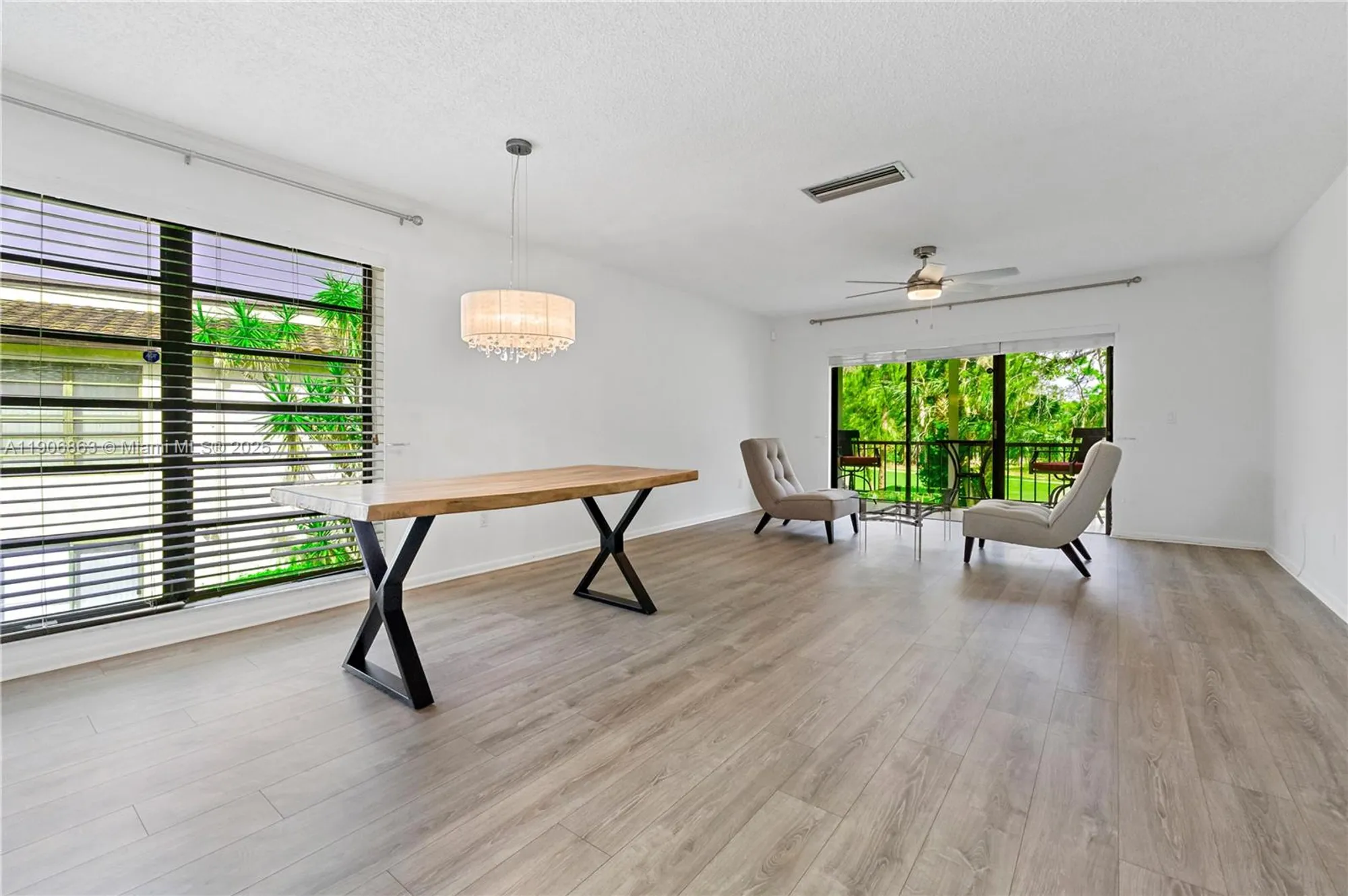 Property Slideshow image 9 of 40 | 21578 juego cir apt 26h, Boca Raton, FL, 33433