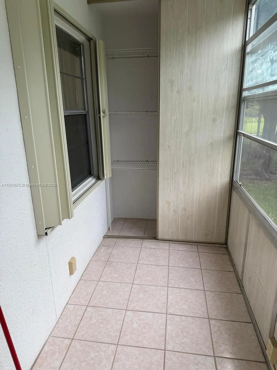 Property Slideshow image 10 of 16 | 100 sw 132nd way 205k, Pembroke Pines, FL, 33027