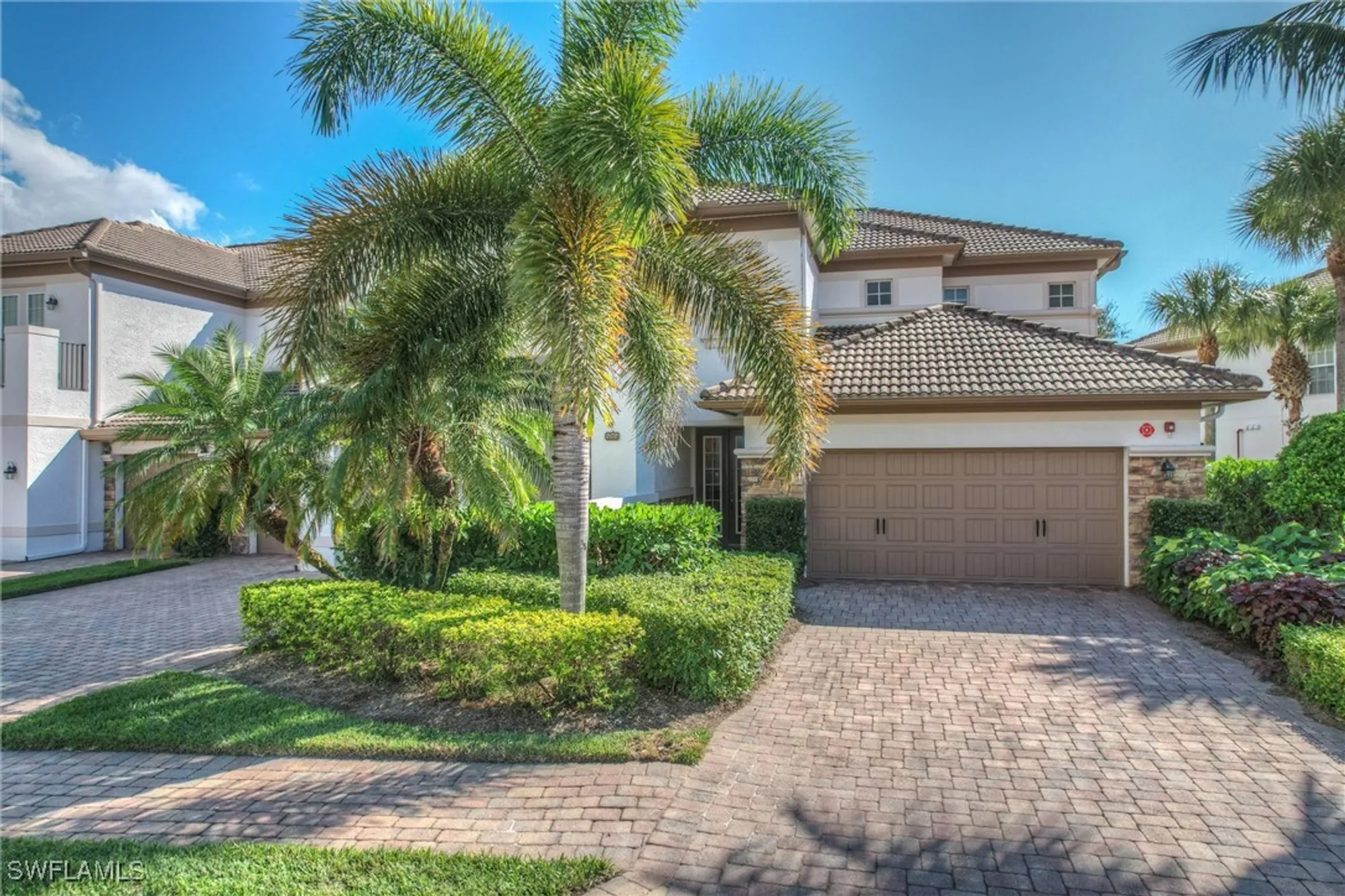 Property Slideshow image 1 of 50 | 8026 players cove dr # 4, Naples, FL, 34113