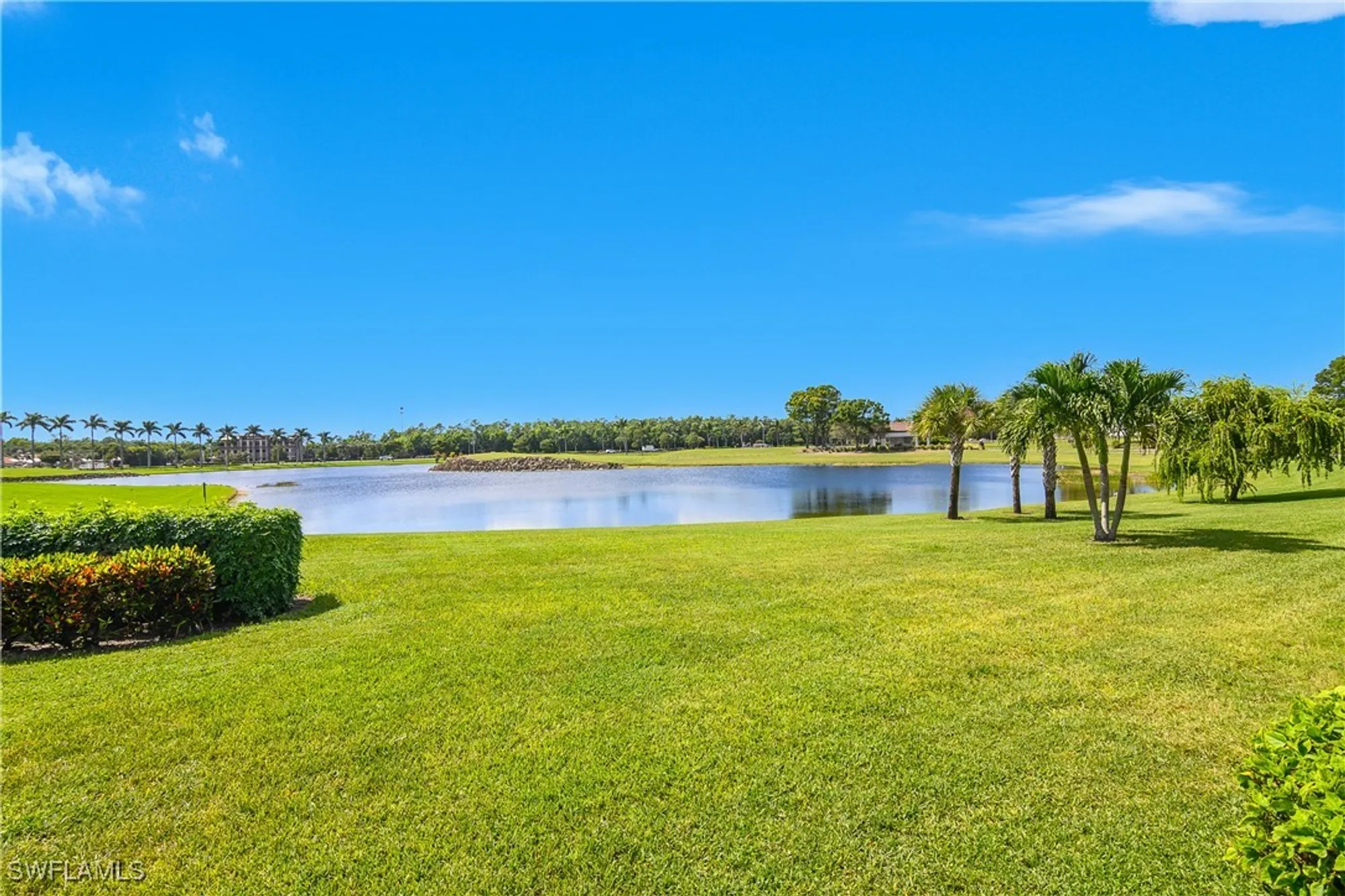 Property Slideshow image 2 of 35 | 9185 michael cir 1203, Naples, FL, 34113