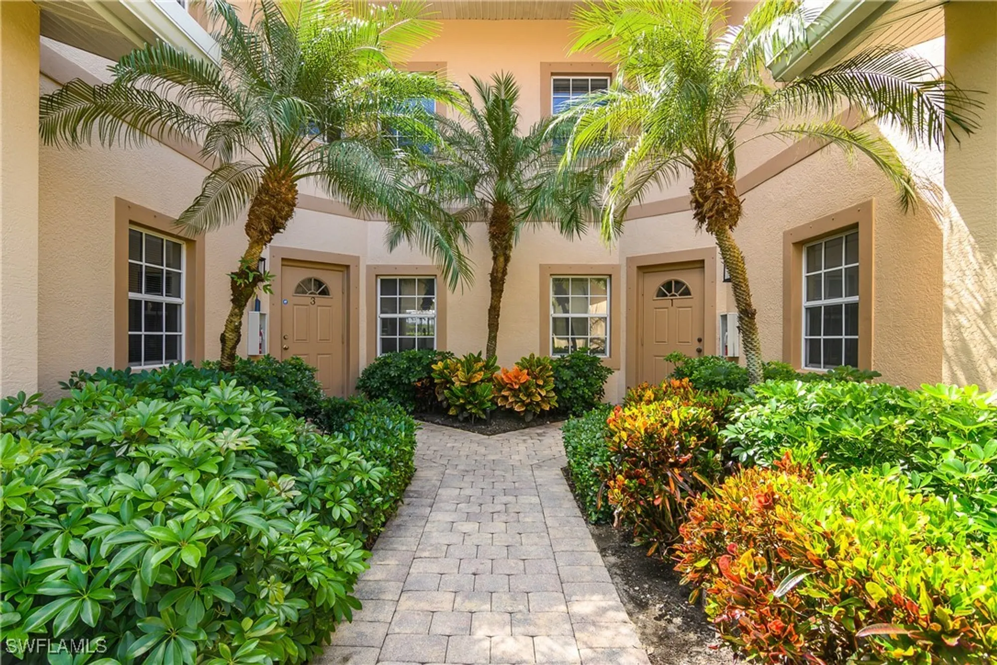 Property Slideshow image 5 of 35 | 9185 michael cir 1203, Naples, FL, 34113