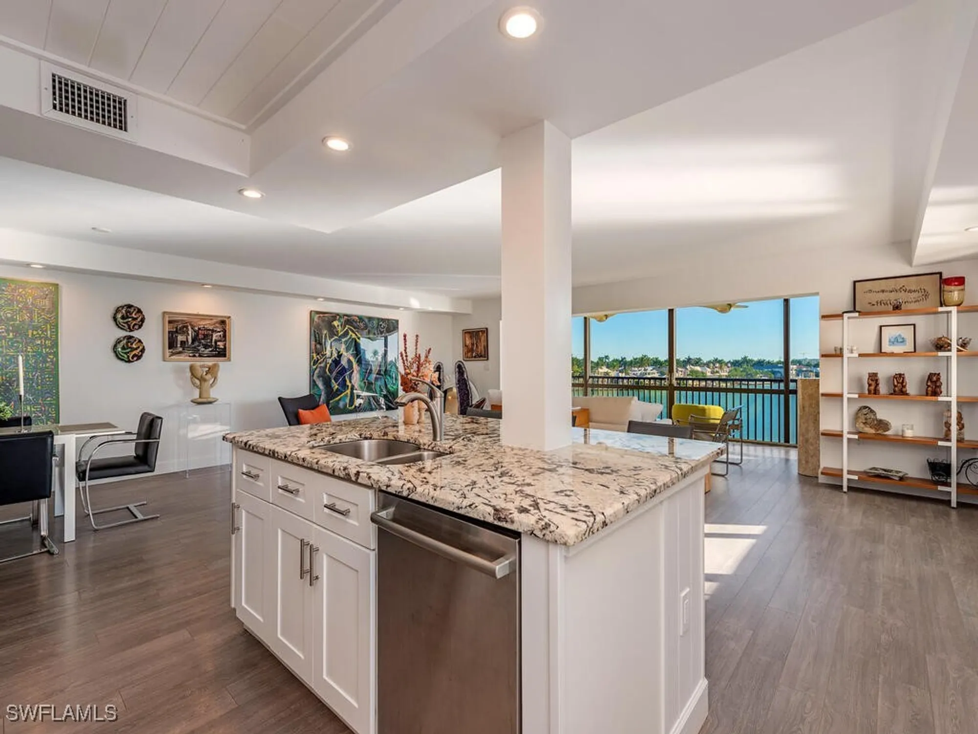 Property Slideshow image 7 of 15 | 222 harbour dr 503, Naples, FL, 34103