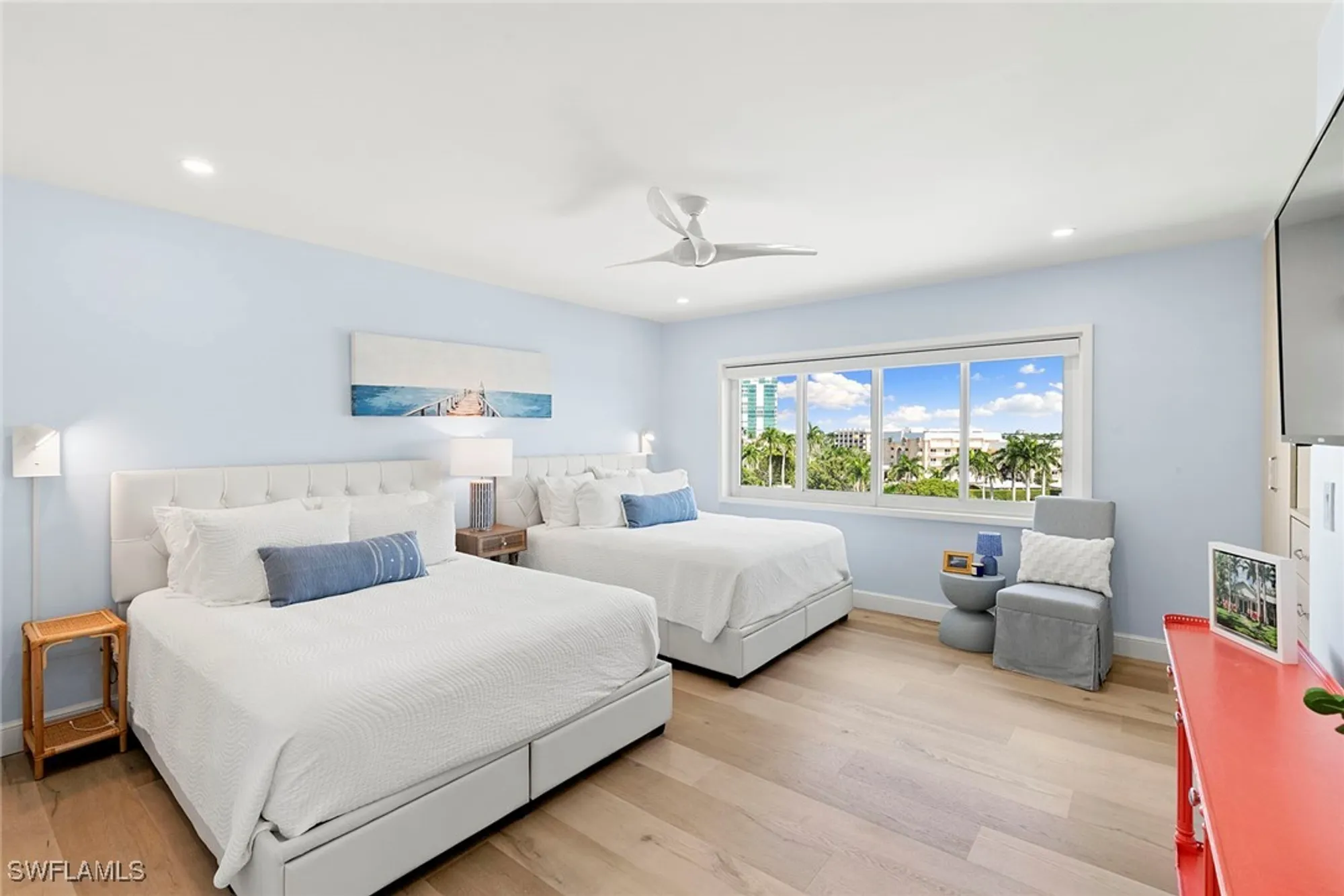 Property Slideshow image 18 of 39 | 3401 gulf shore blvd 506, Naples, FL, 34103