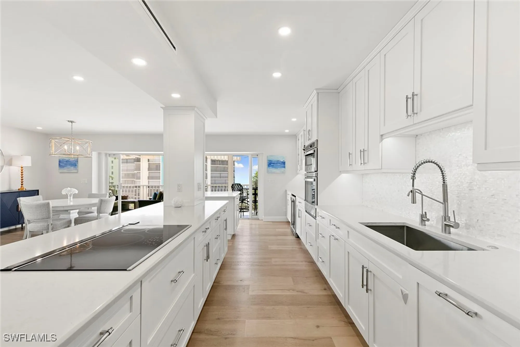 Property Slideshow image 11 of 39 | 3401 gulf shore blvd 506, Naples, FL, 34103