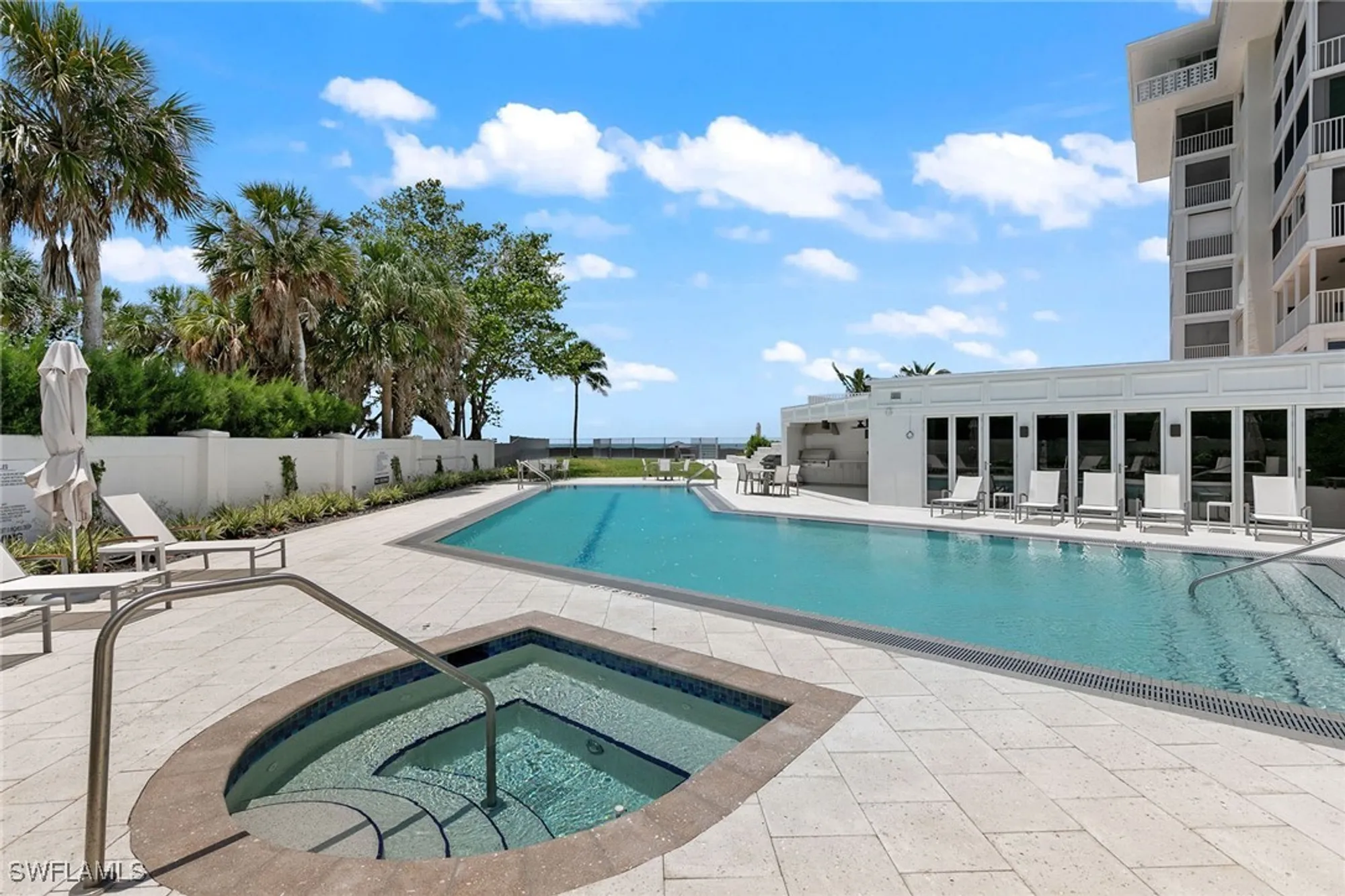 Property Slideshow image 29 of 39 | 3401 gulf shore blvd 506, Naples, FL, 34103