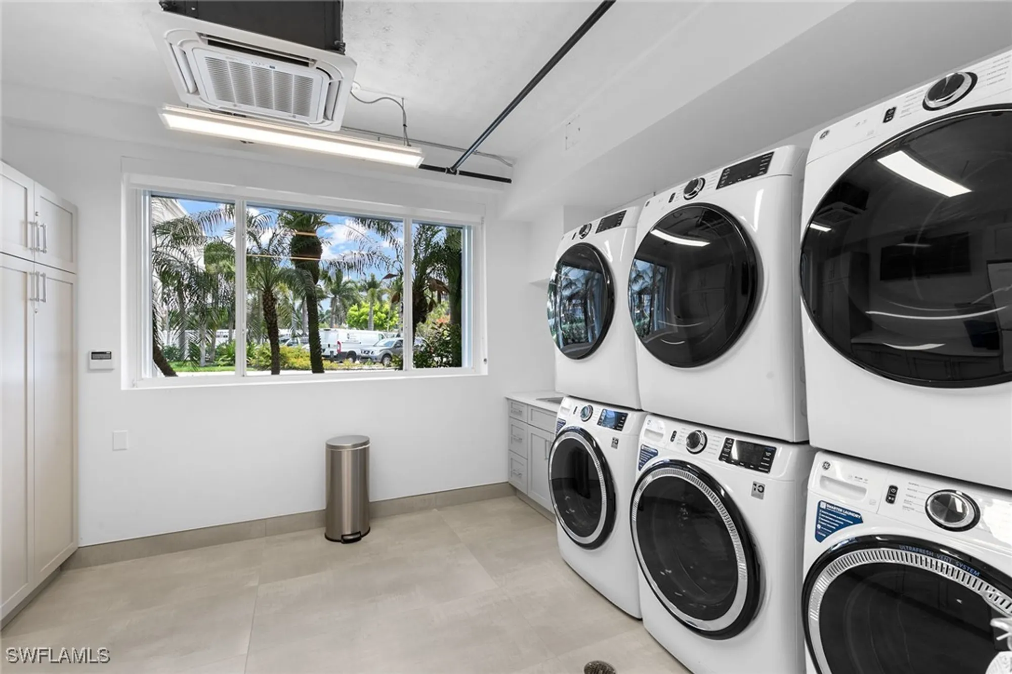 Property Slideshow image 35 of 39 | 3401 gulf shore blvd 506, Naples, FL, 34103