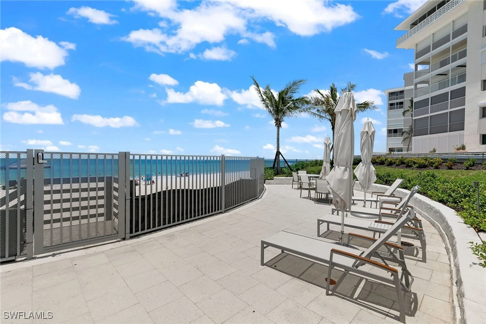 Property Slideshow image 33 of 39 | 3401 gulf shore blvd 506, Naples, FL, 34103