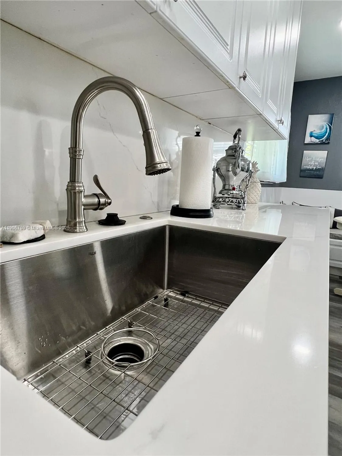 Property Slideshow image 13 of 26 | 1175 nw 72nd ter, Margate, FL, 33063