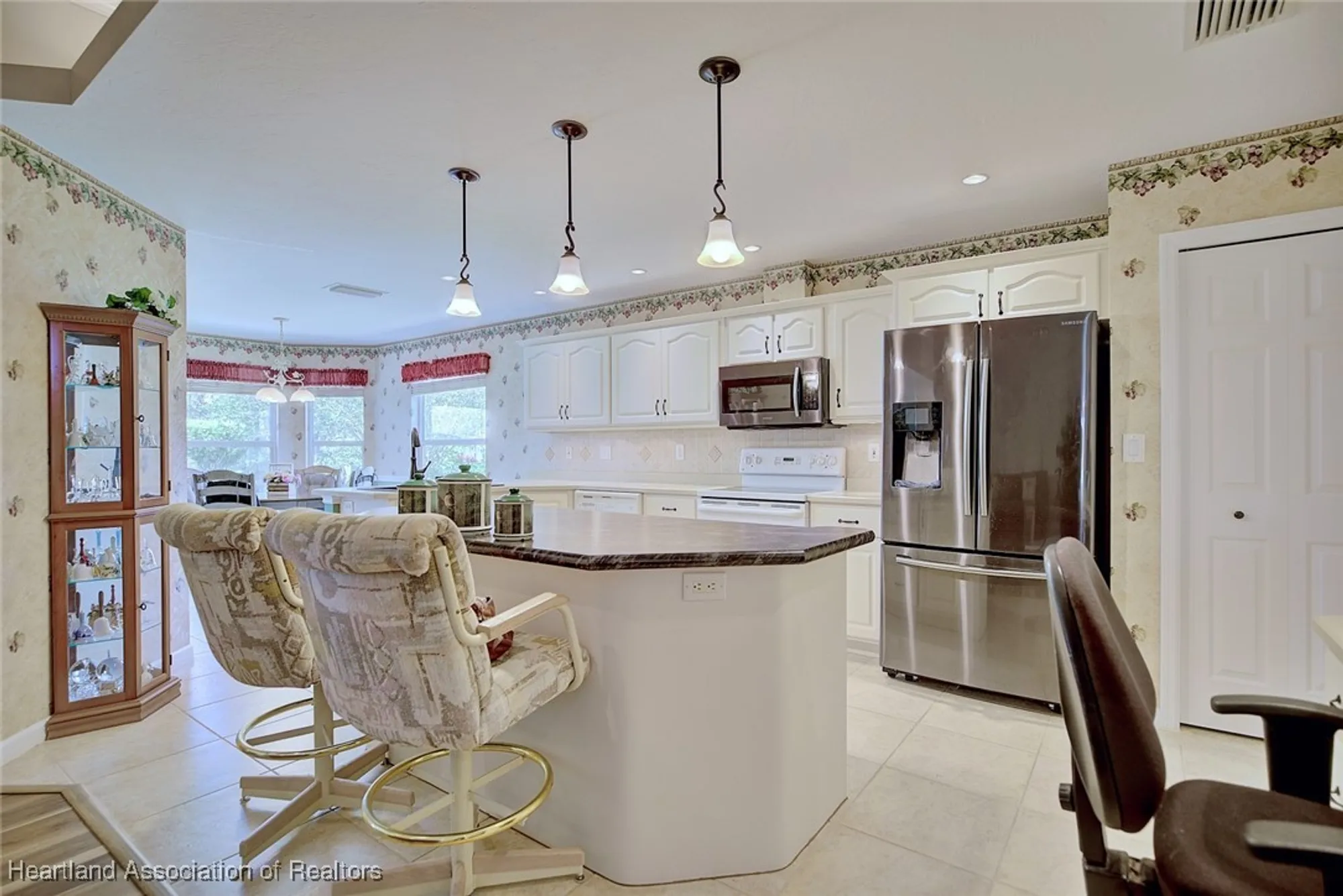 Property Slideshow image 10 of 45 | 3501 e saint andrews dr, Avon Park, FL, 33825