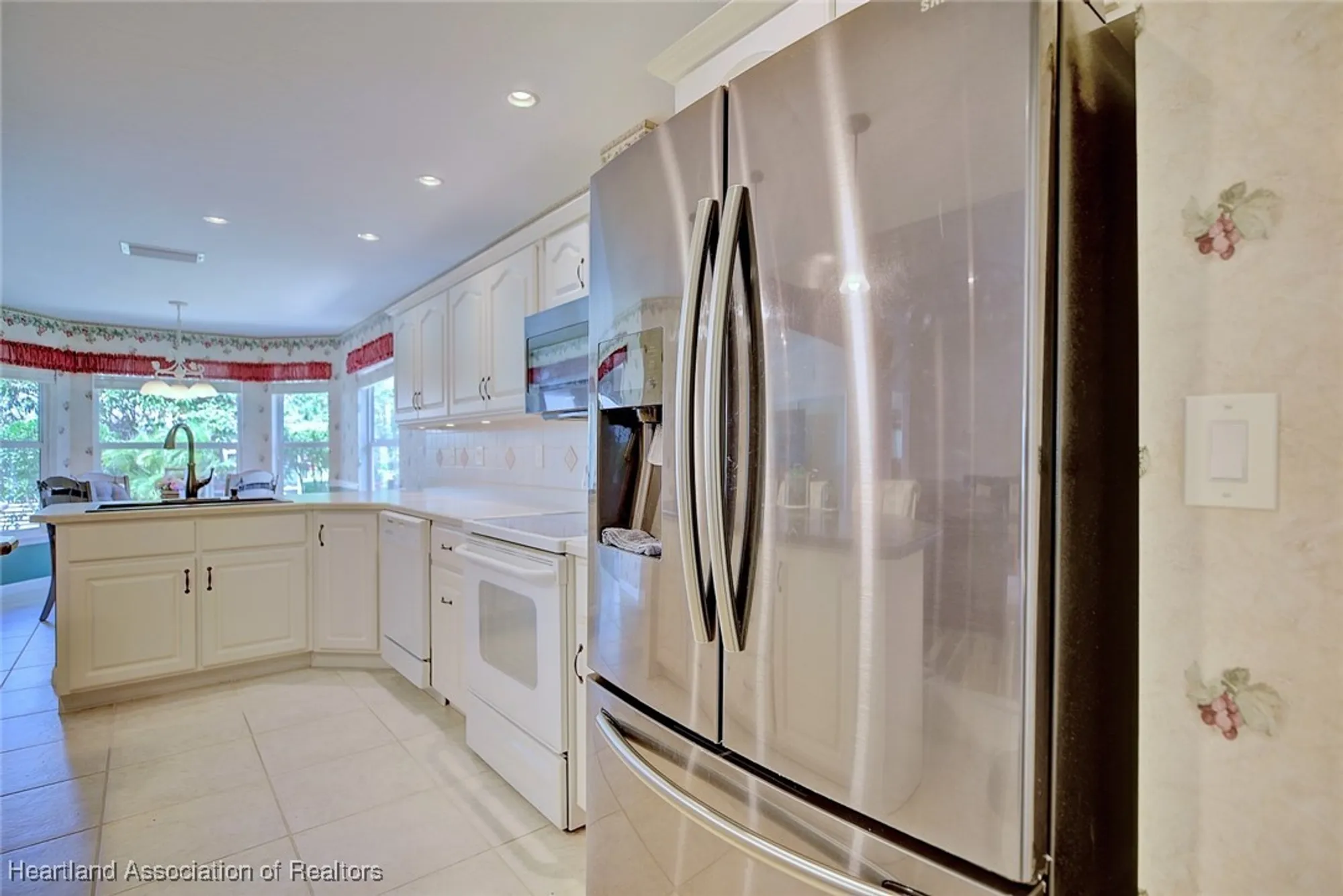 Property Slideshow image 11 of 45 | 3501 e saint andrews dr, Avon Park, FL, 33825