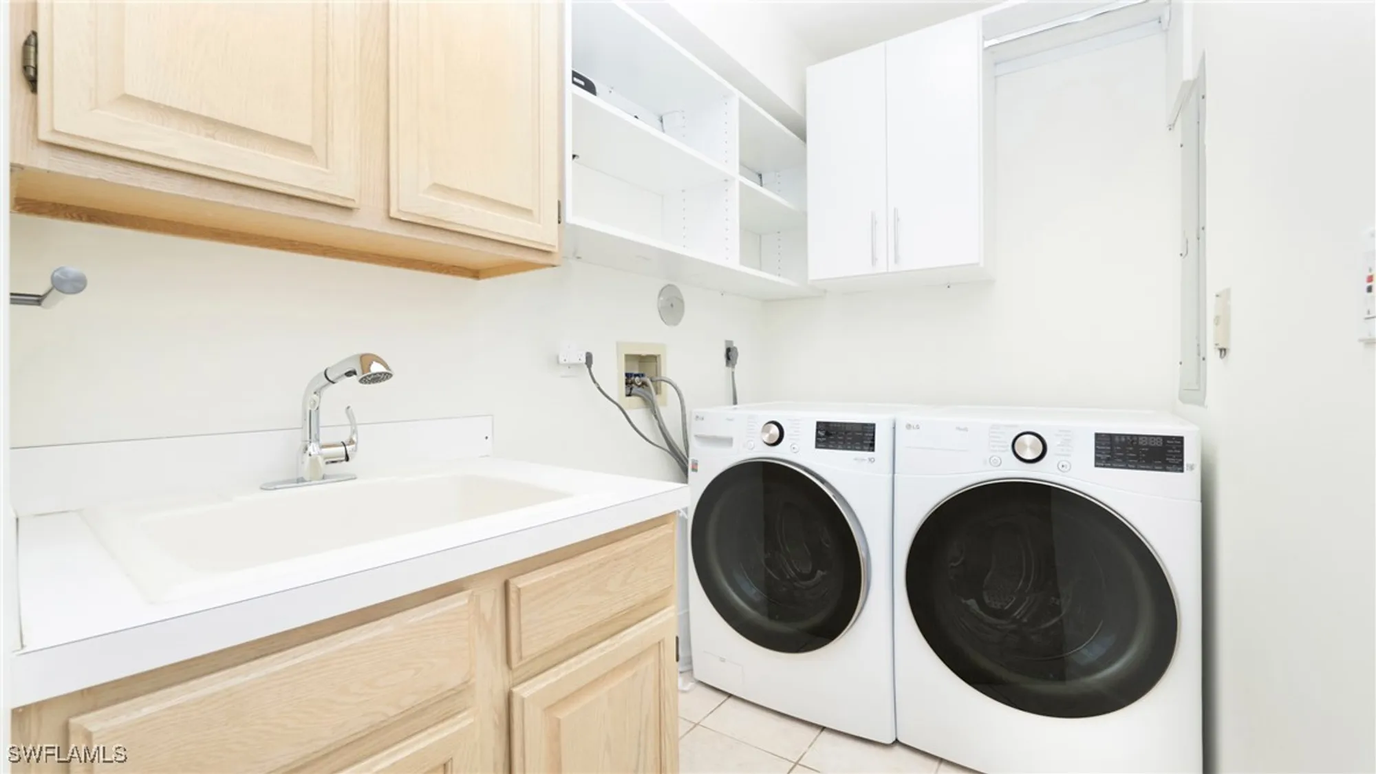 Property Slideshow image 26 of 39 | 8487 abbington cir # 1, Naples, FL, 34108