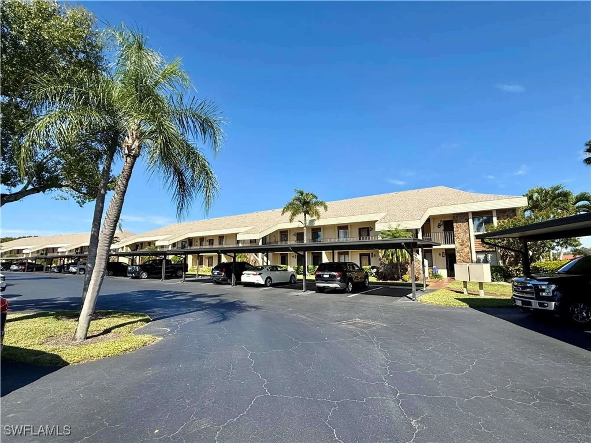 Property Slideshow image 1 of 18 | 13273 white marsh ln apt 314, Fort Myers, FL, 33912