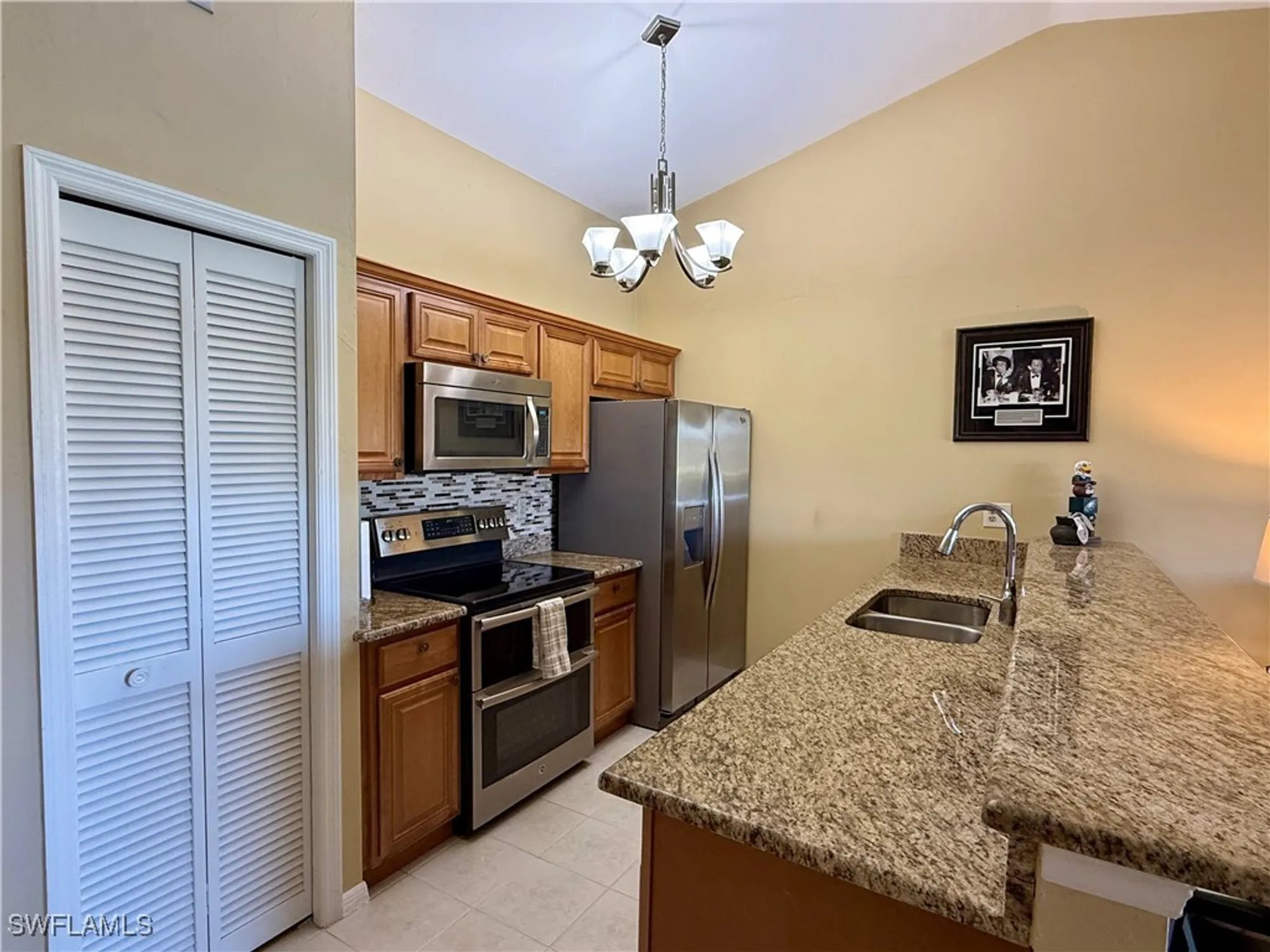 Property Slideshow image 7 of 18 | 13273 white marsh ln apt 314, Fort Myers, FL, 33912