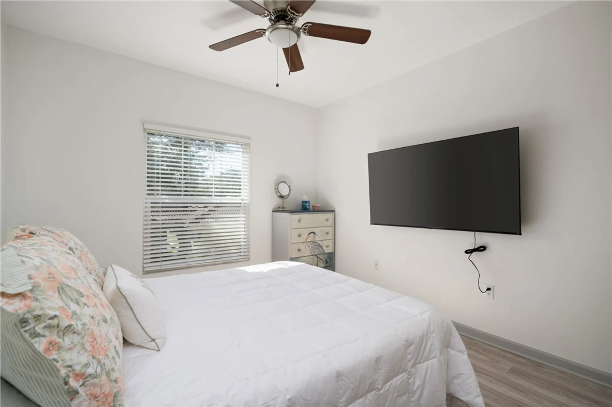 Property Slideshow image 15 of 35 | 5095 fairways cir apt i204, Vero Beach, FL, 32967