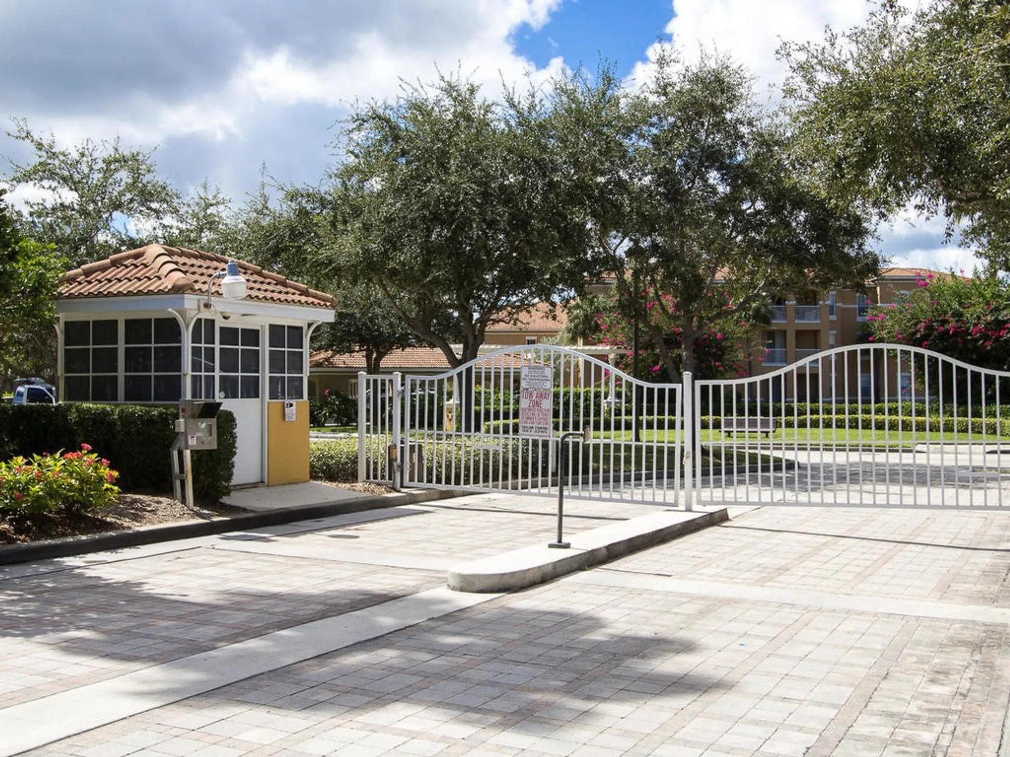 Property Slideshow image 24 of 35 | 5095 fairways cir apt i204, Vero Beach, FL, 32967