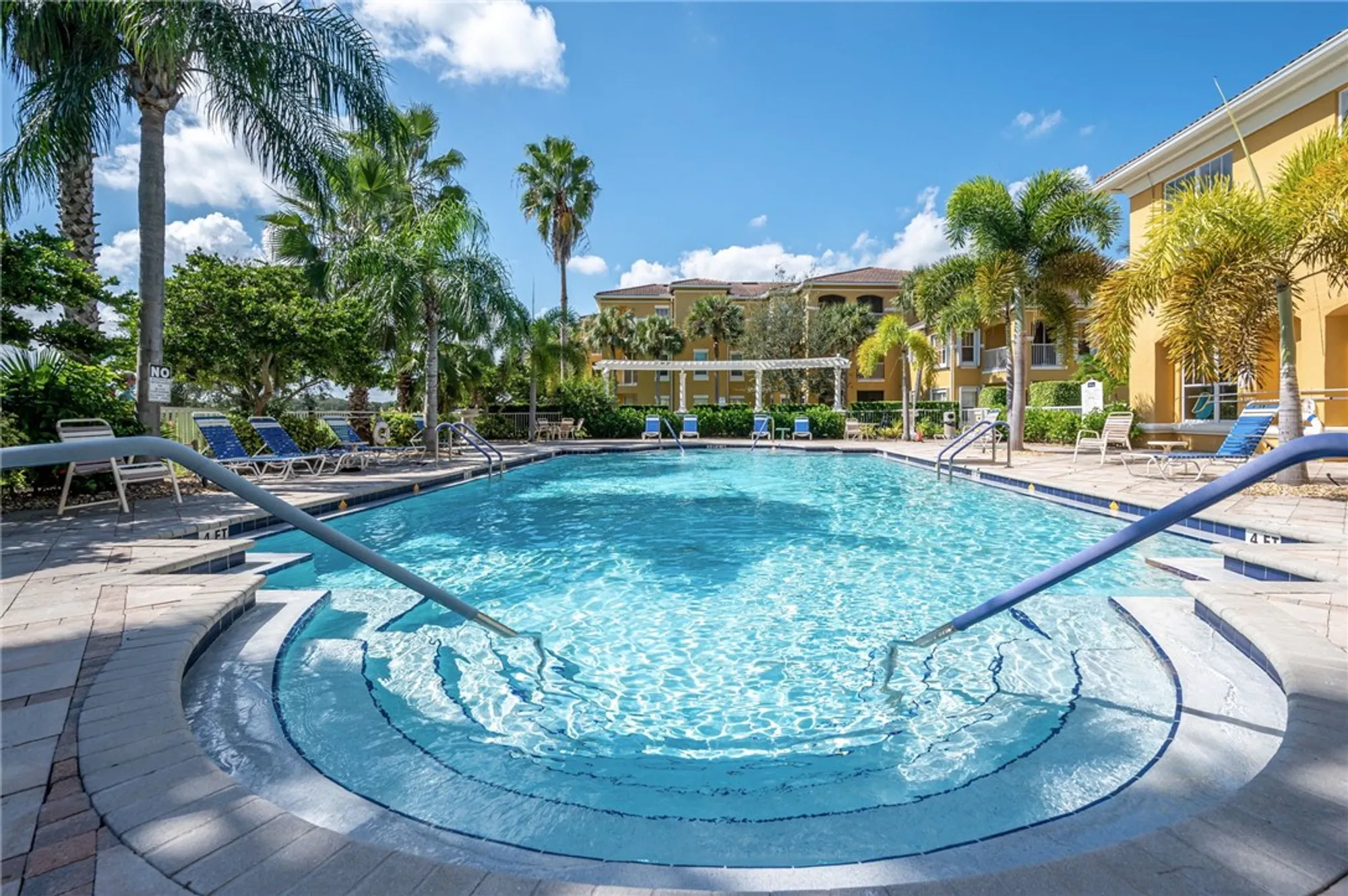 Property Slideshow image 26 of 35 | 5095 fairways cir apt i204, Vero Beach, FL, 32967