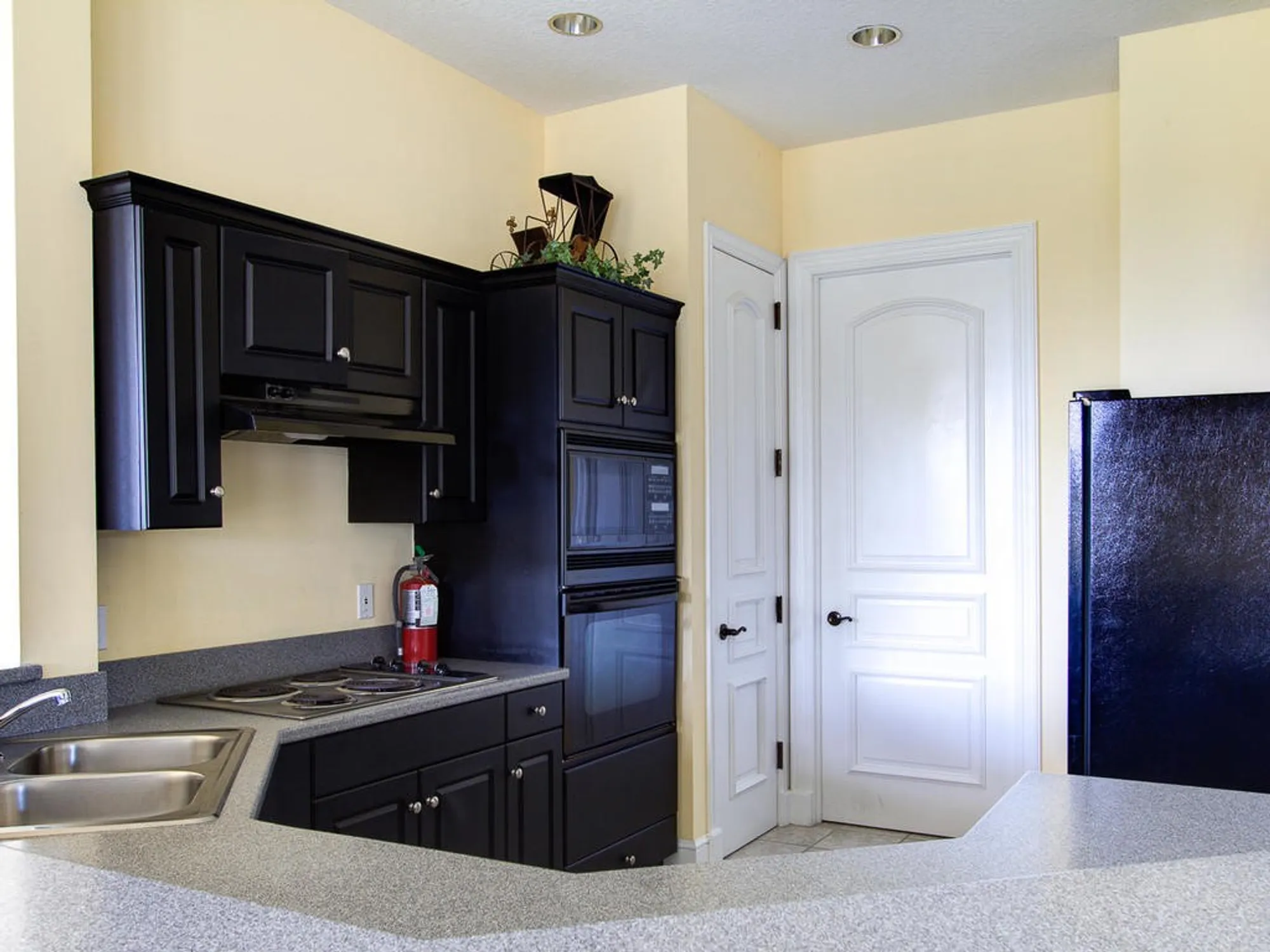 Property Slideshow image 33 of 35 | 5095 fairways cir apt i204, Vero Beach, FL, 32967