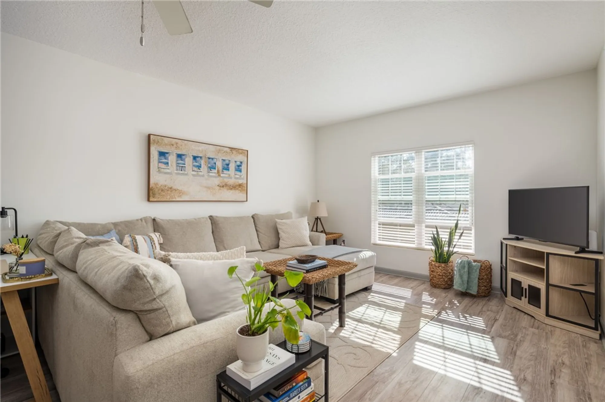 Property Slideshow image 5 of 35 | 5095 fairways cir apt i204, Vero Beach, FL, 32967