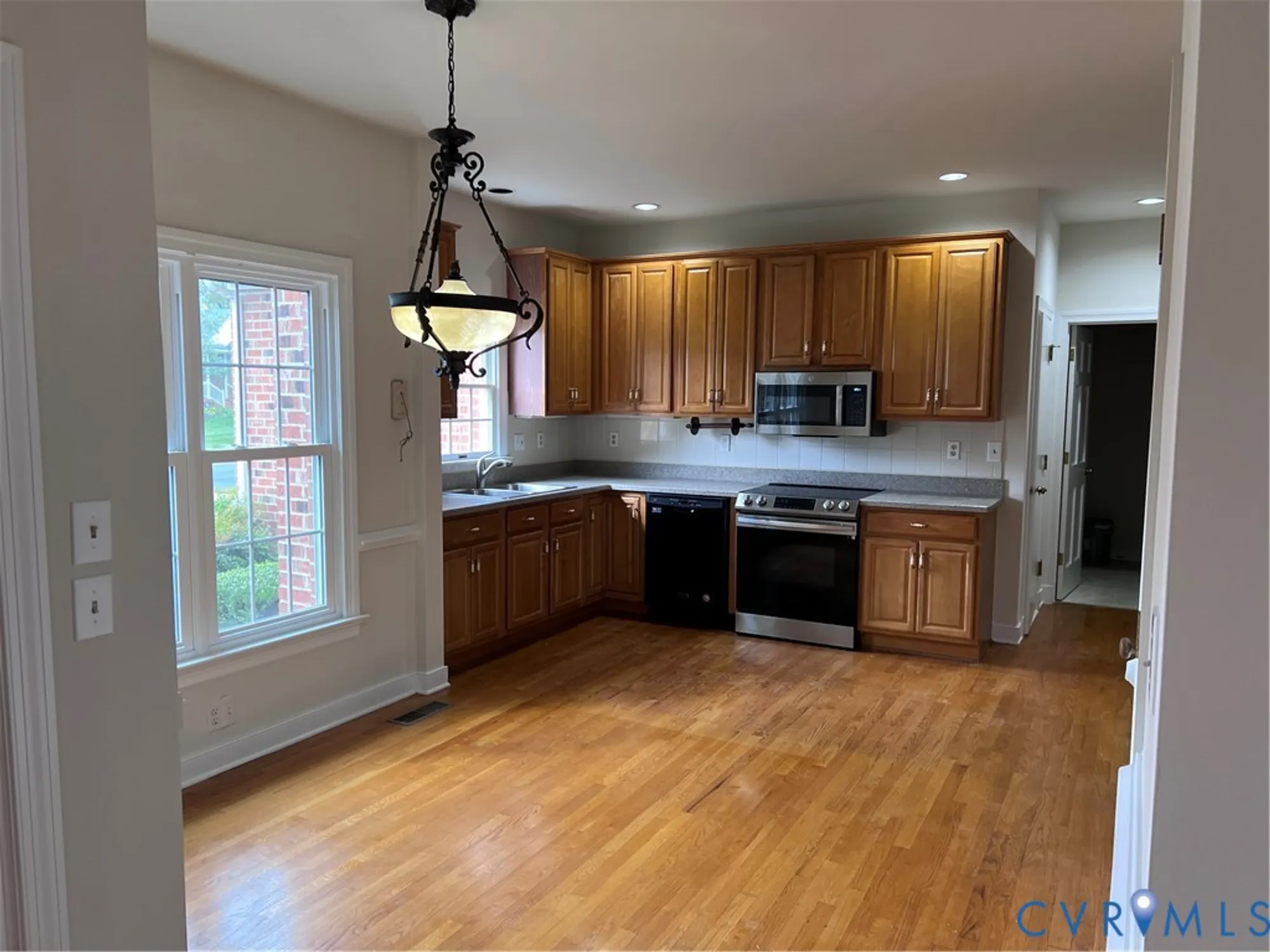 Property Slideshow image 16 of 34 | 4900 breckstone pl, North Chesterfield, VA, 23234
