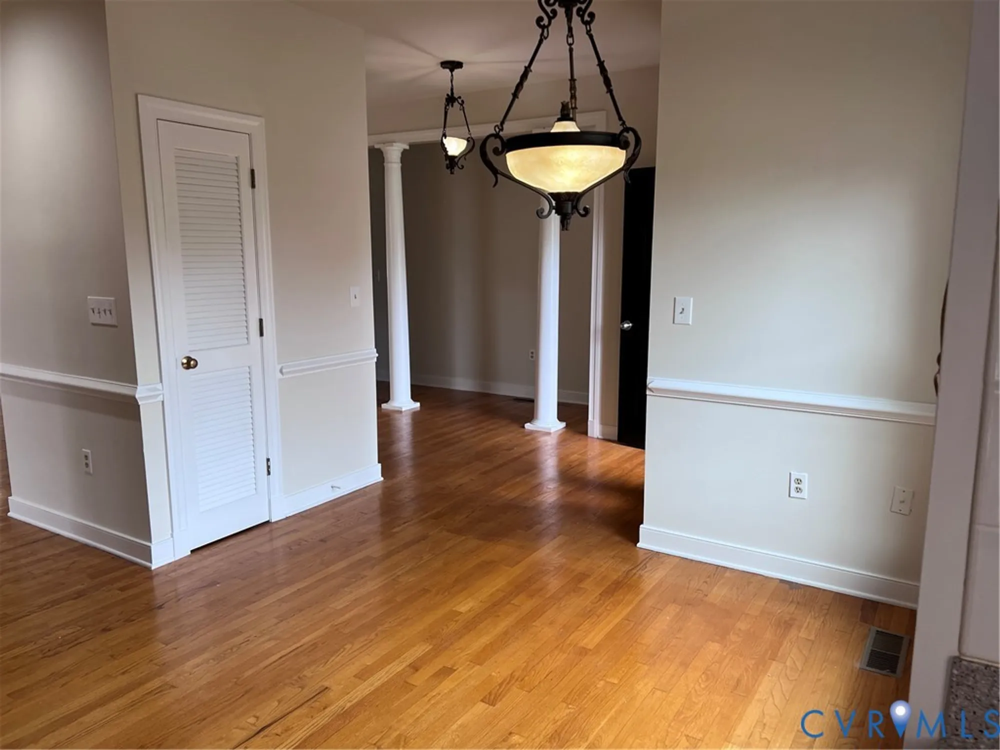 Property Slideshow image 19 of 34 | 4900 breckstone pl, North Chesterfield, VA, 23234