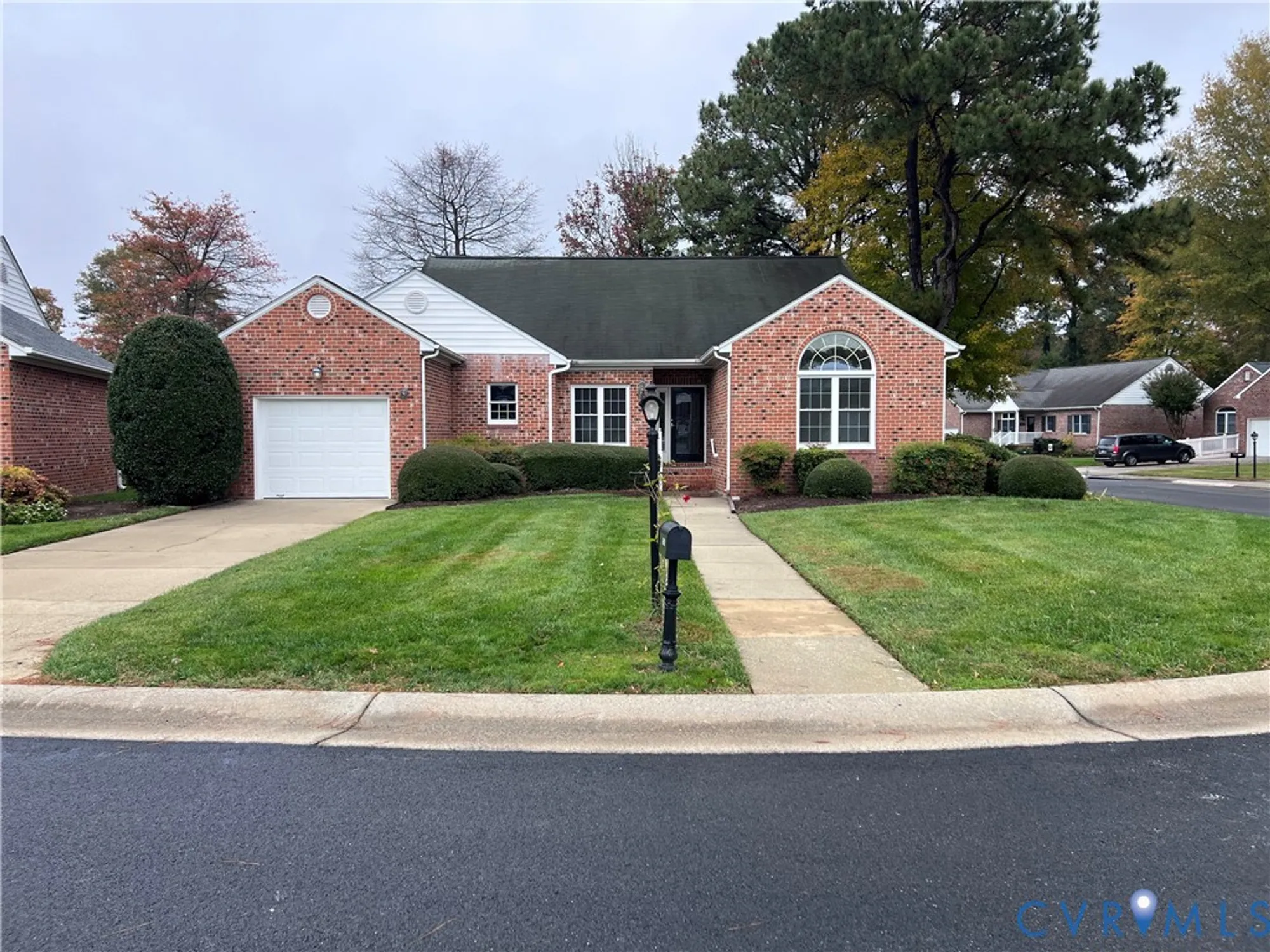 Property Slideshow image 1 of 34 | 4900 breckstone pl, North Chesterfield, VA, 23234