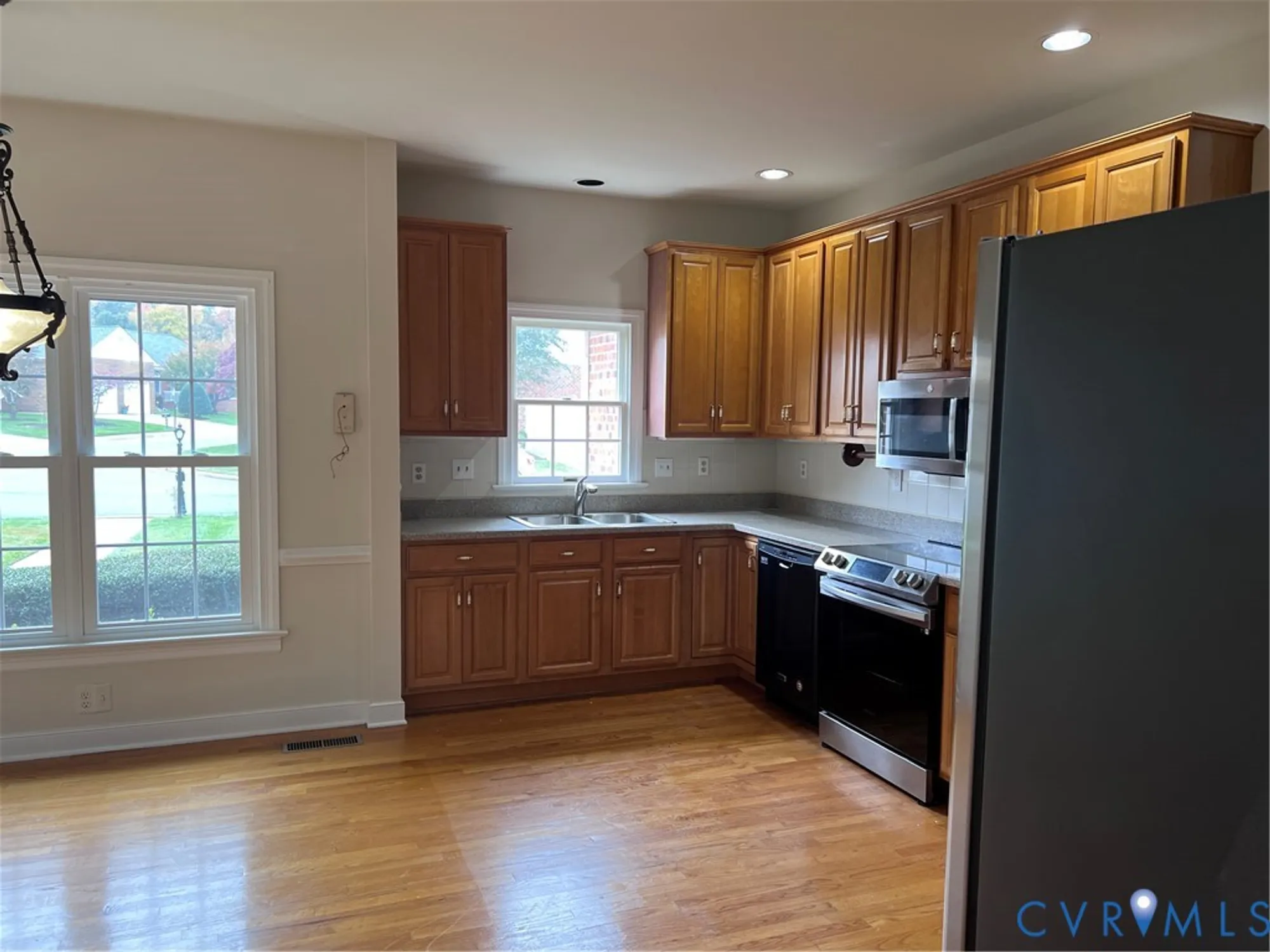 Property Slideshow image 20 of 34 | 4900 breckstone pl, North Chesterfield, VA, 23234