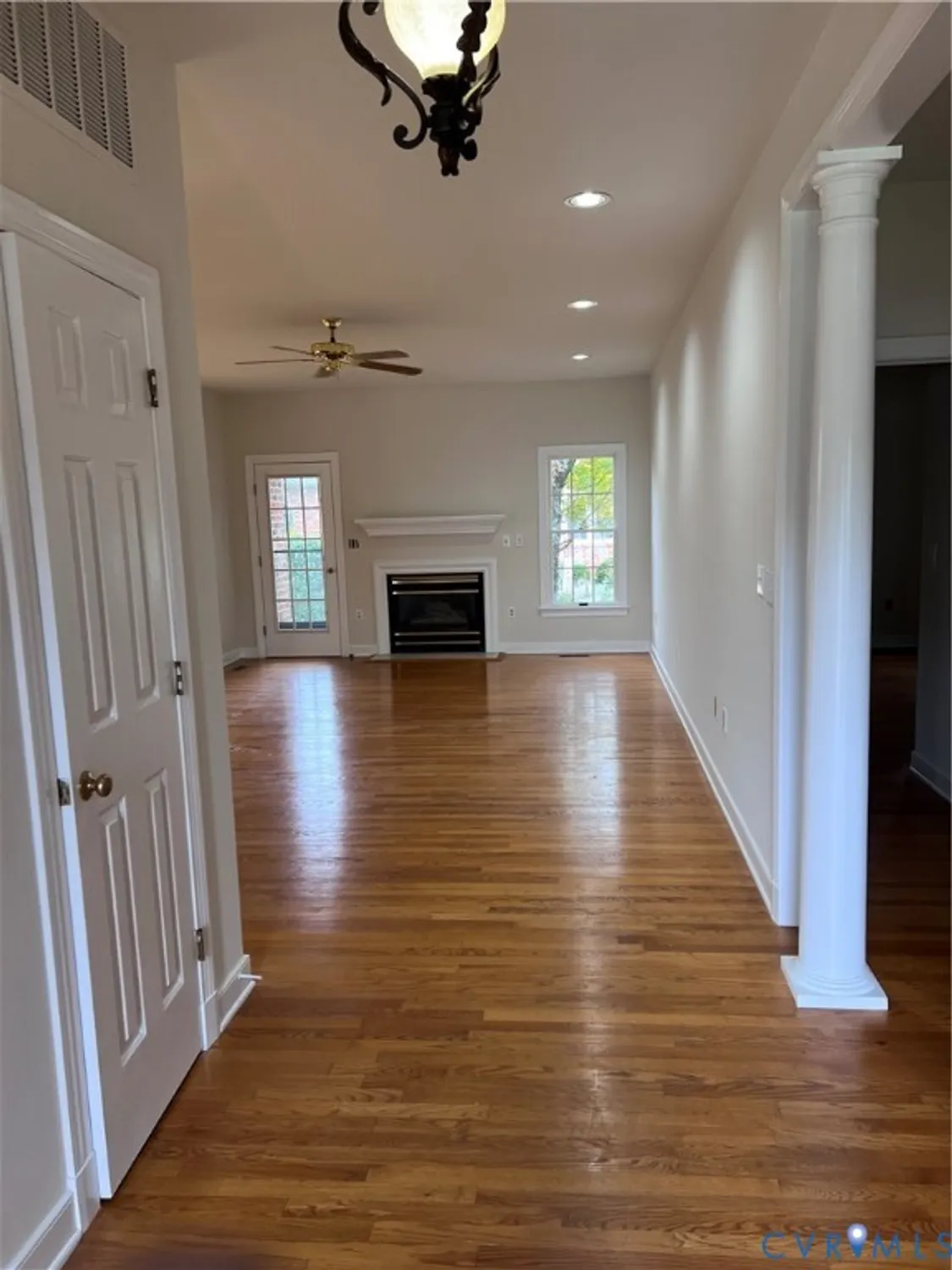 Property Slideshow image 5 of 34 | 4900 breckstone pl, North Chesterfield, VA, 23234