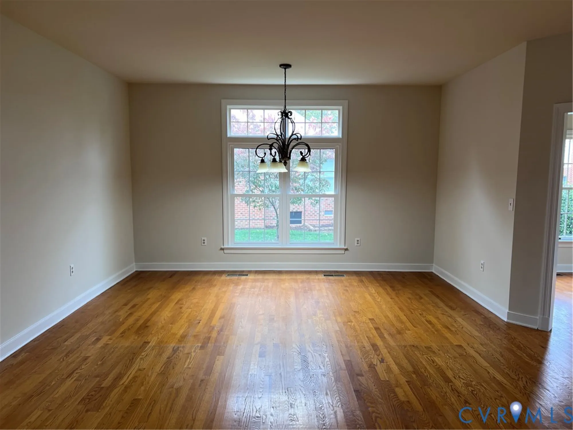 Property Slideshow image 9 of 34 | 4900 breckstone pl, North Chesterfield, VA, 23234