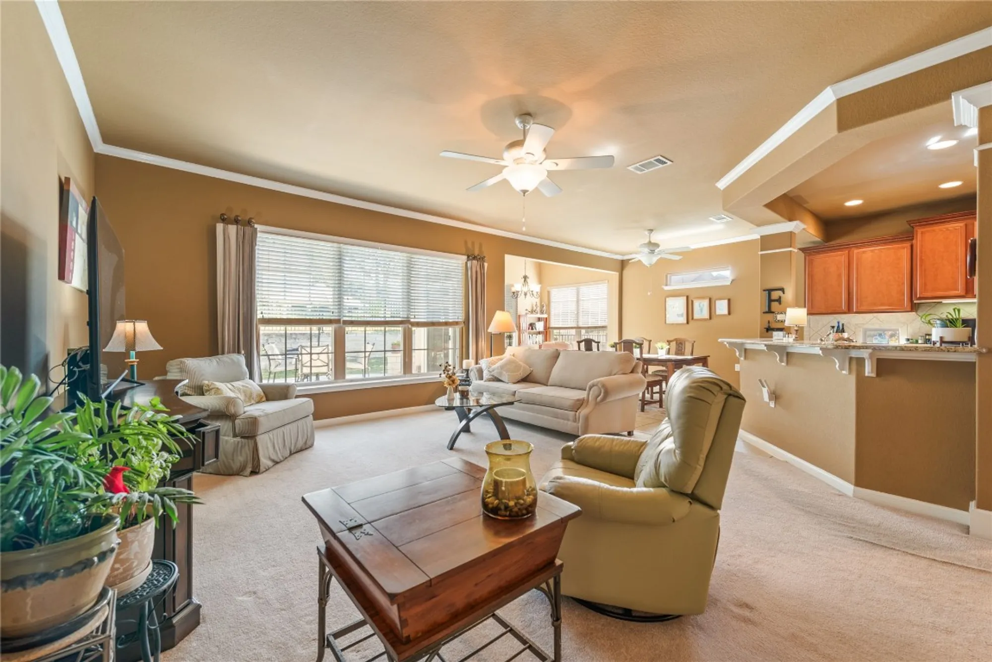 Property Slideshow image 11 of 29 | 202 fieldstone dr, Georgetown, TX, 78633