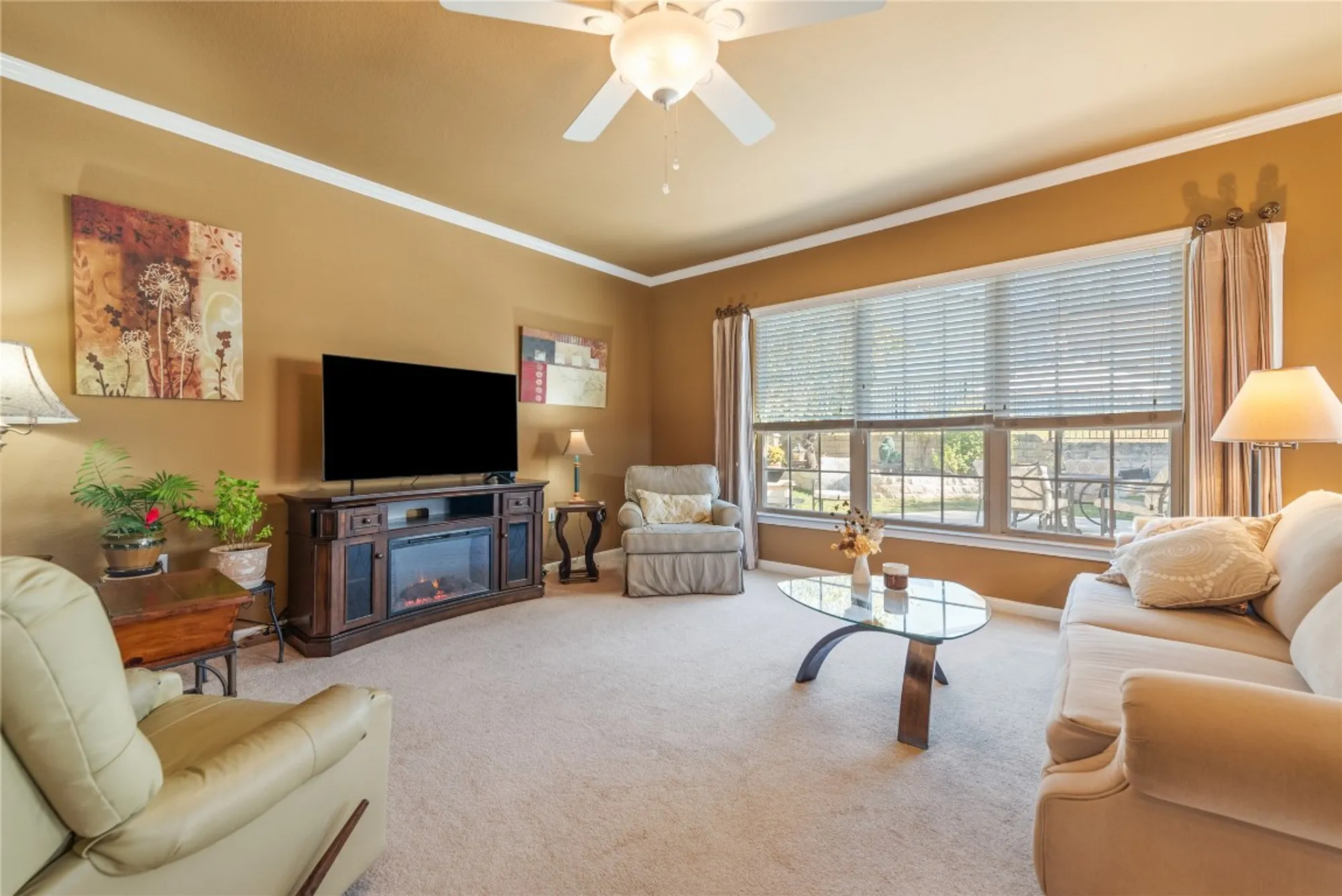 Property Slideshow image 12 of 29 | 202 fieldstone dr, Georgetown, TX, 78633