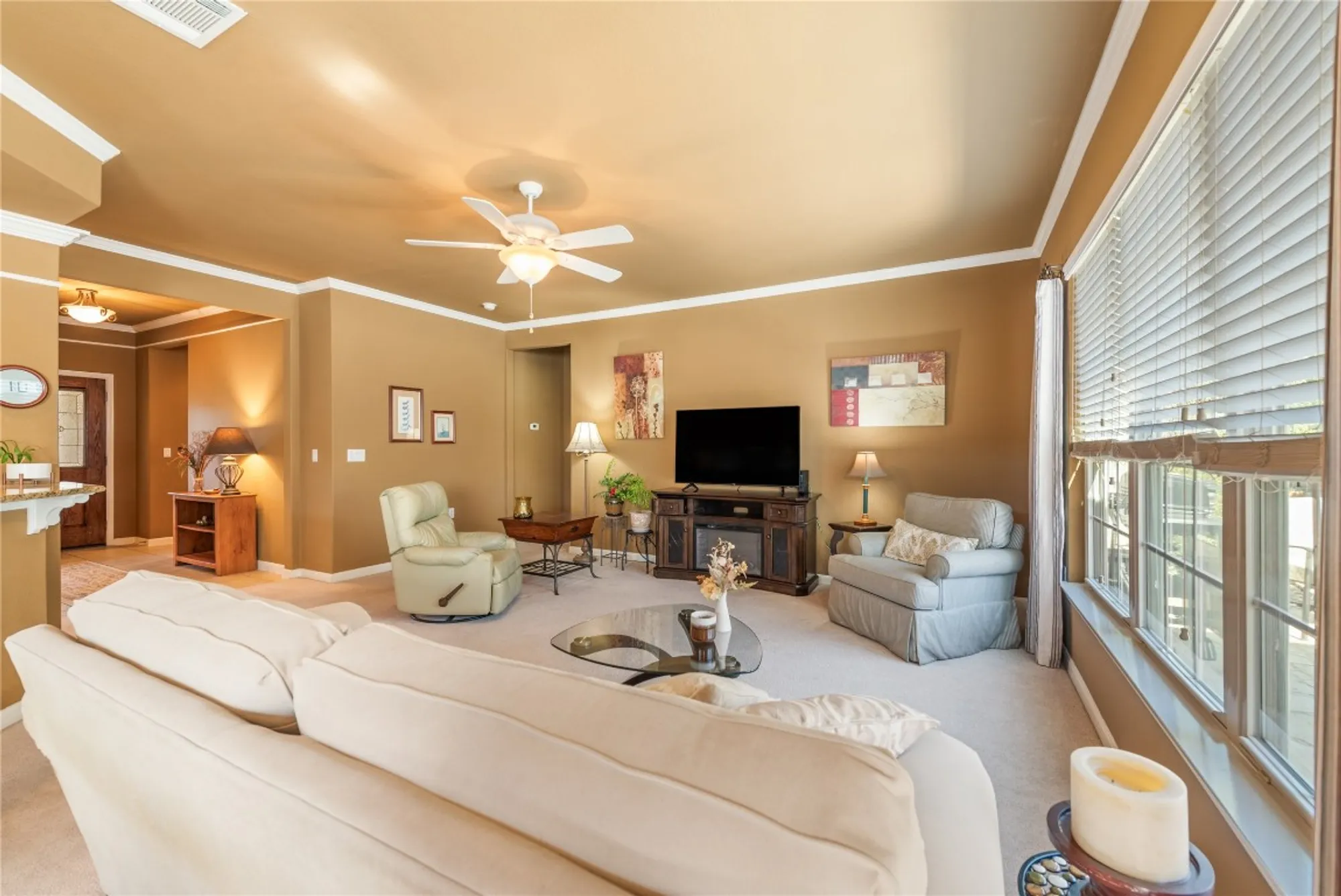 Property Slideshow image 13 of 29 | 202 fieldstone dr, Georgetown, TX, 78633