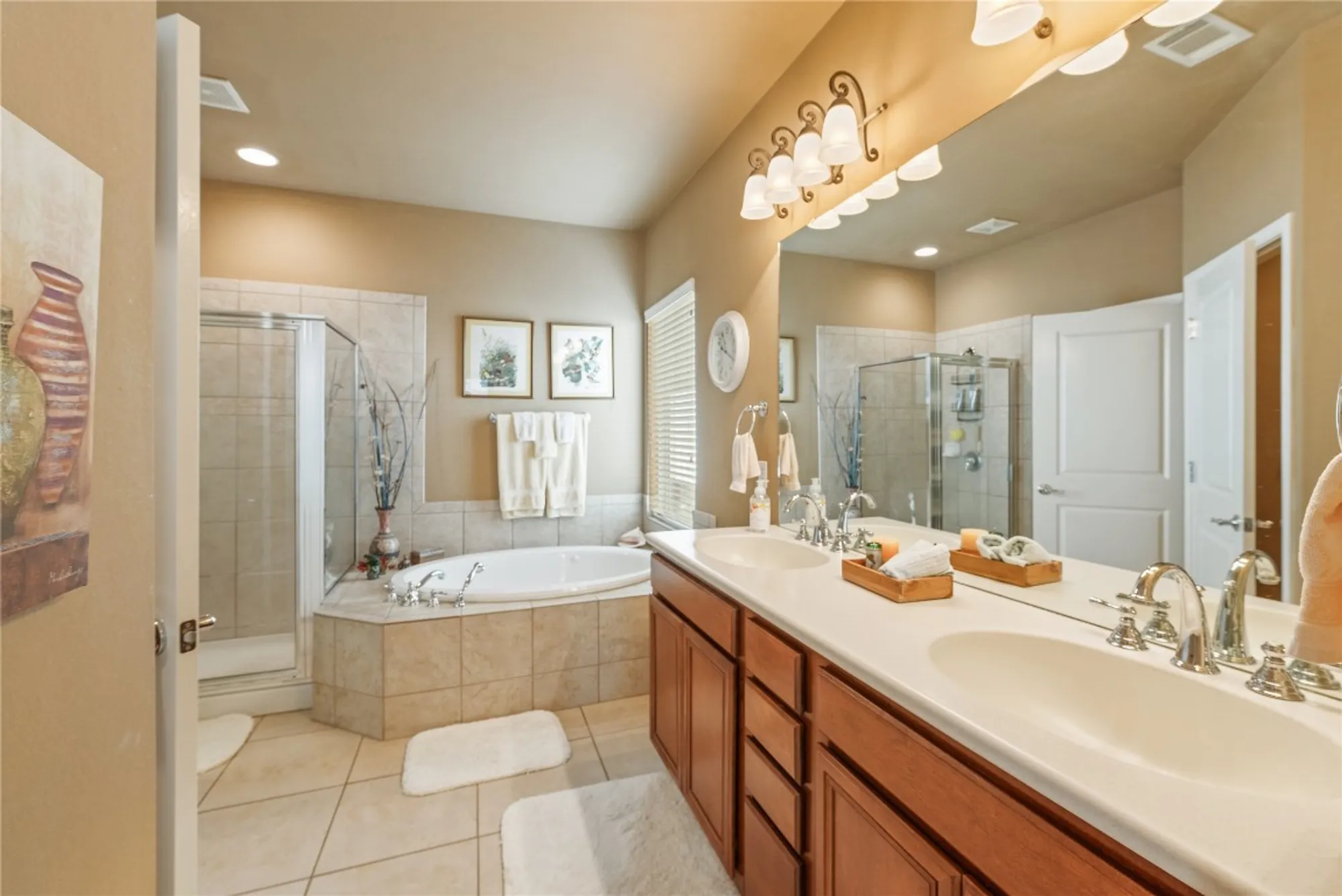 Property Slideshow image 21 of 29 | 202 fieldstone dr, Georgetown, TX, 78633