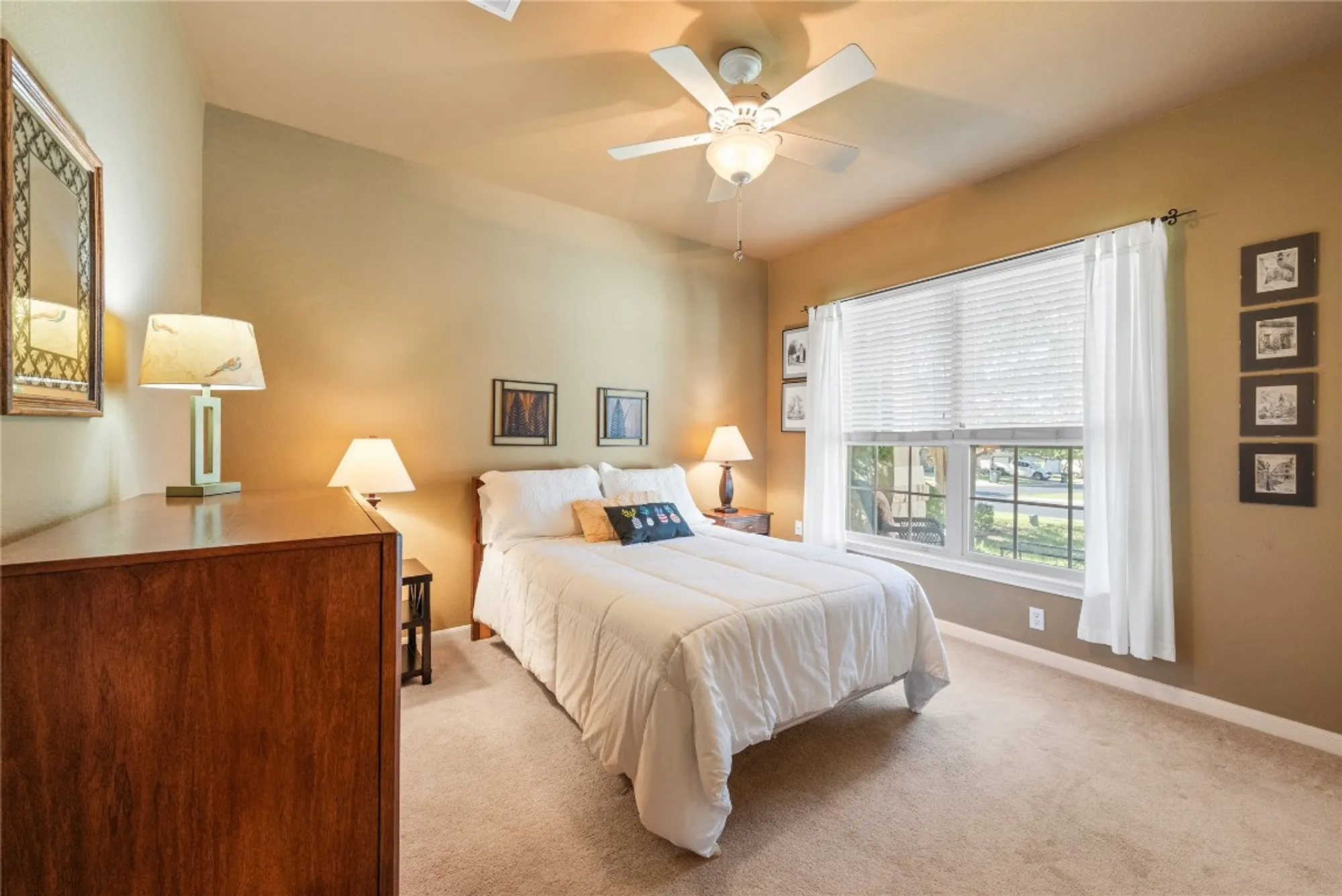 Property Slideshow image 9 of 29 | 202 fieldstone dr, Georgetown, TX, 78633