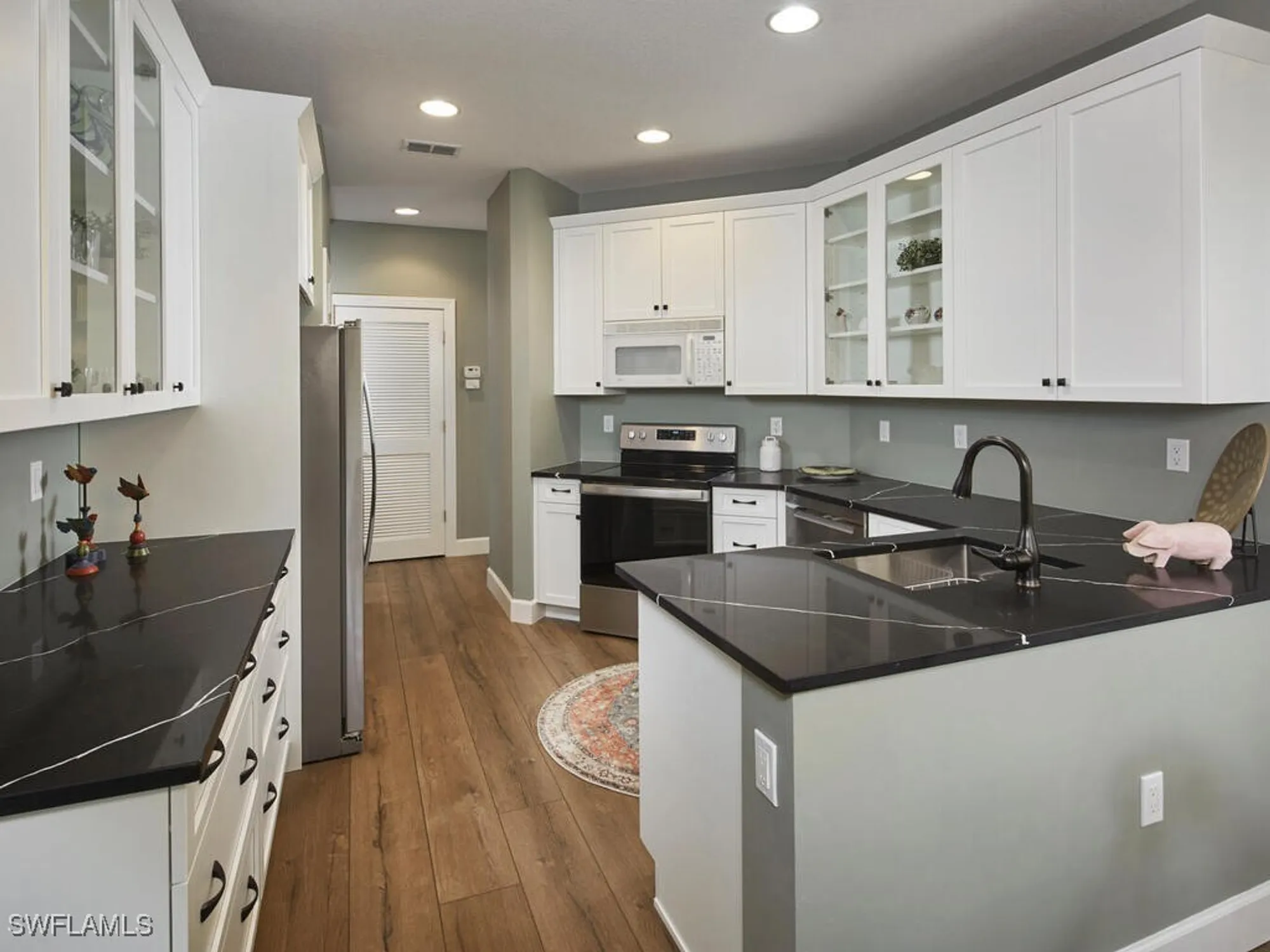 Property Slideshow image 6 of 18 | 26995 wyndhurst ct 101, Bonita Springs, FL, 34134