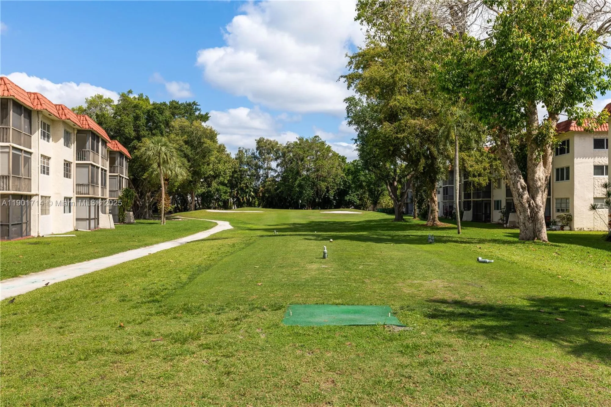 Property Slideshow image 18 of 24 | 8900 washington blvd apt 404, Pembroke Pines, FL, 33025