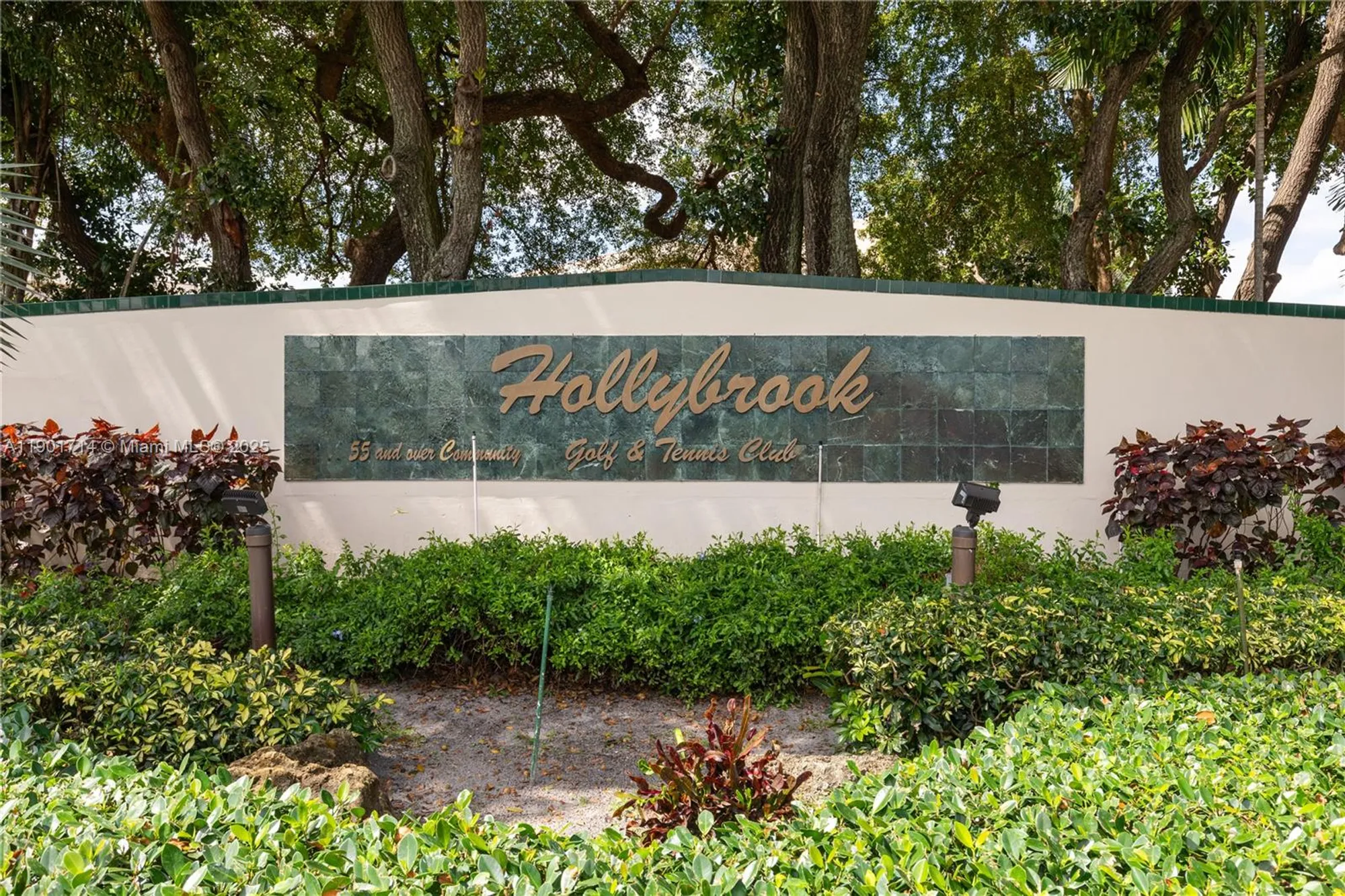 Property Slideshow image 1 of 24 | 8900 washington blvd apt 404, Pembroke Pines, FL, 33025