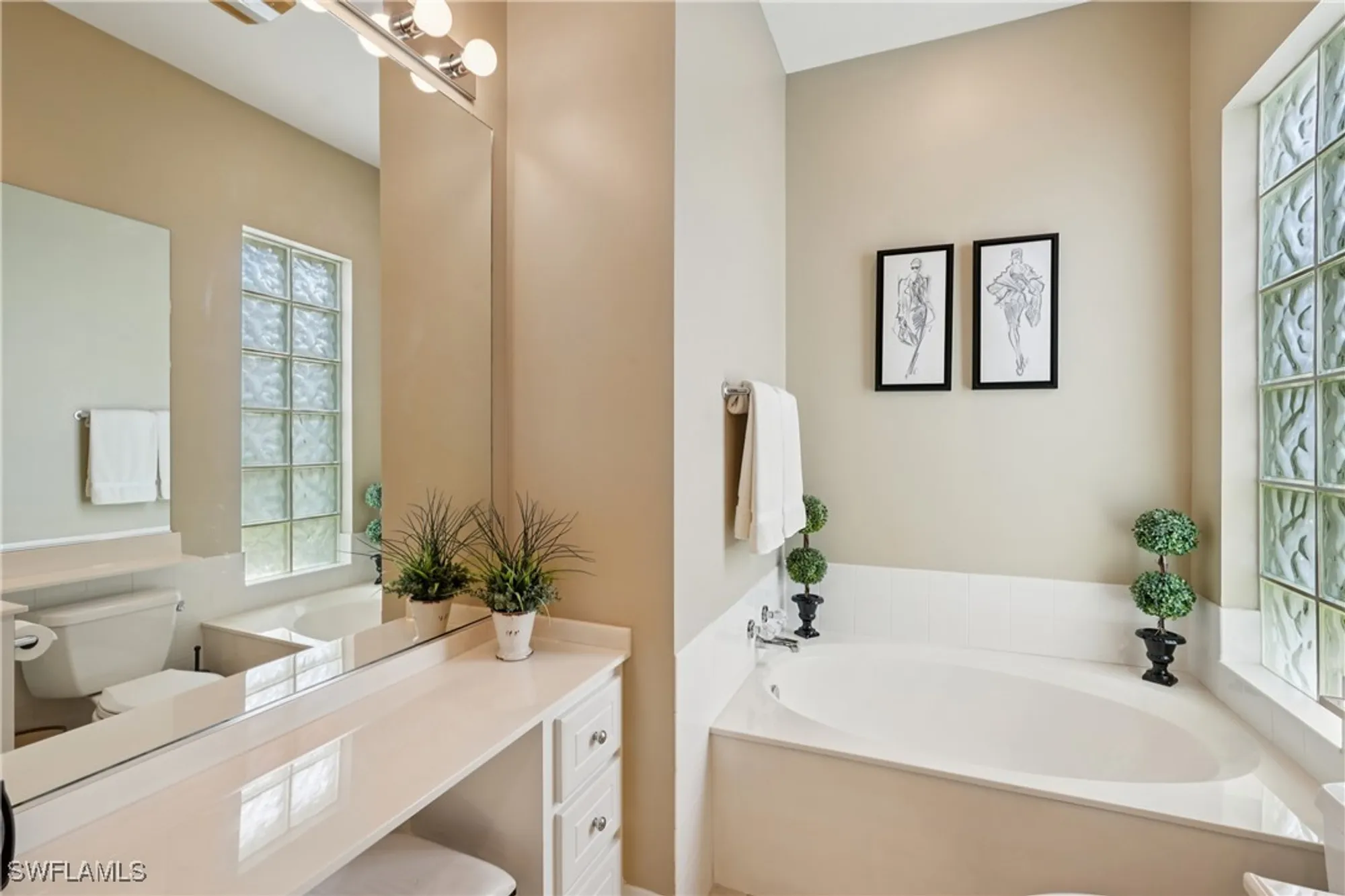 Property Slideshow image 26 of 46 | 15330 bonefish trl, Bonita Springs, FL, 34135