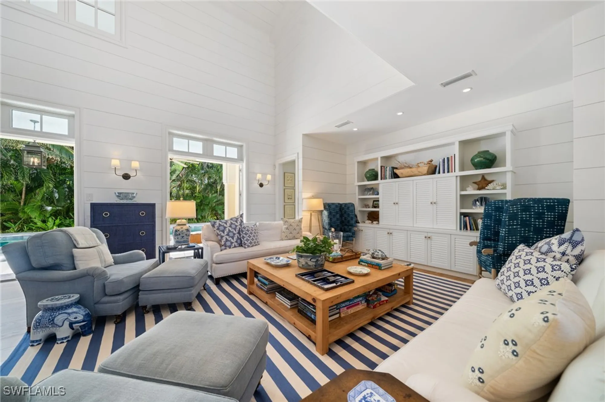 Property Slideshow image 11 of 42 | 390 windward way, Naples, FL, 34103