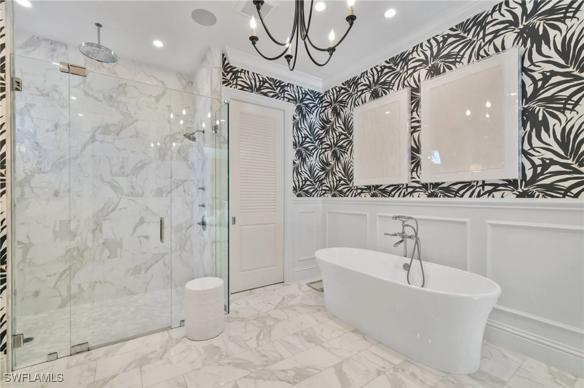 Property Slideshow image 24 of 42 | 390 windward way, Naples, FL, 34103