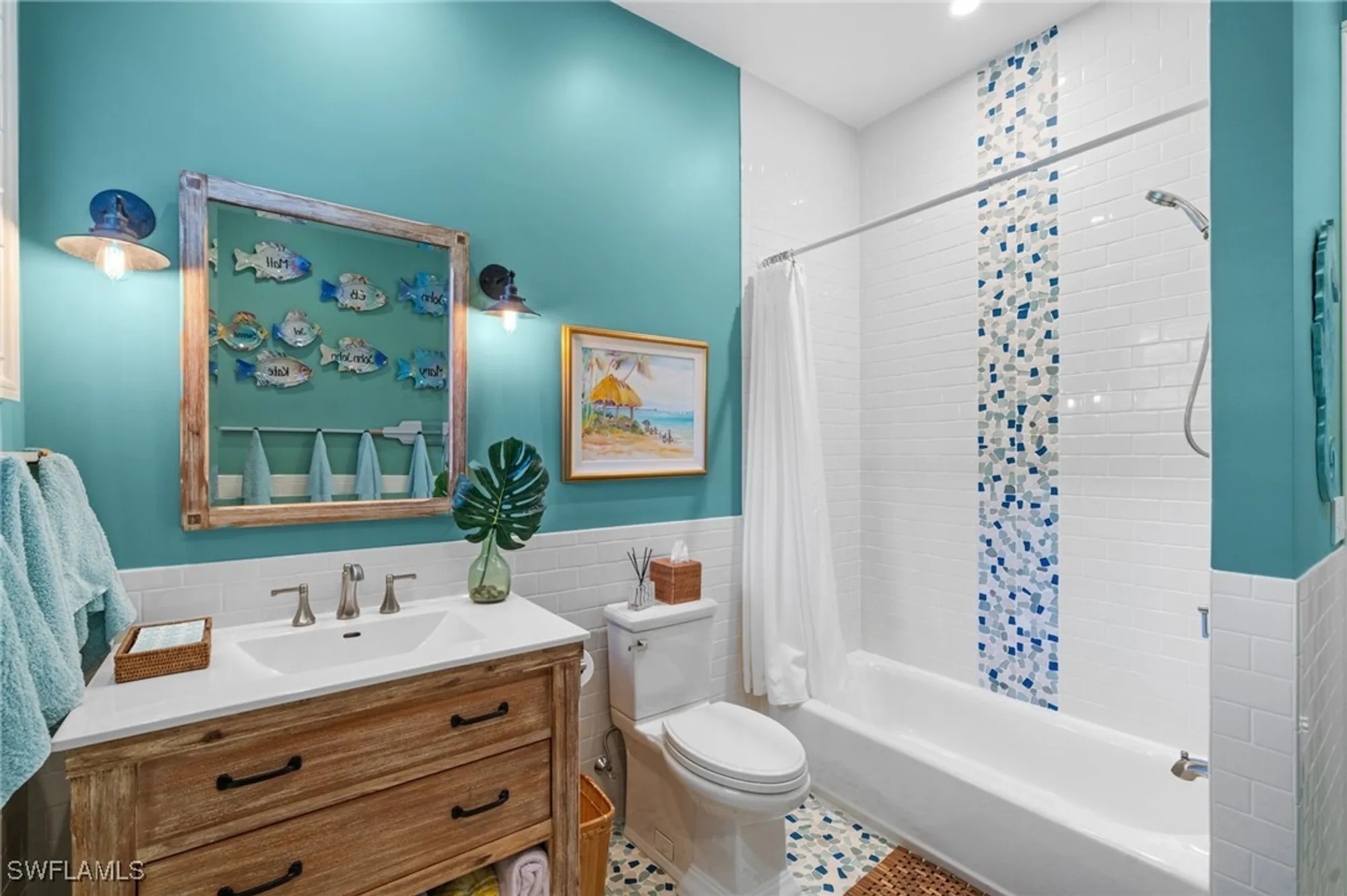 Property Slideshow image 37 of 42 | 390 windward way, Naples, FL, 34103